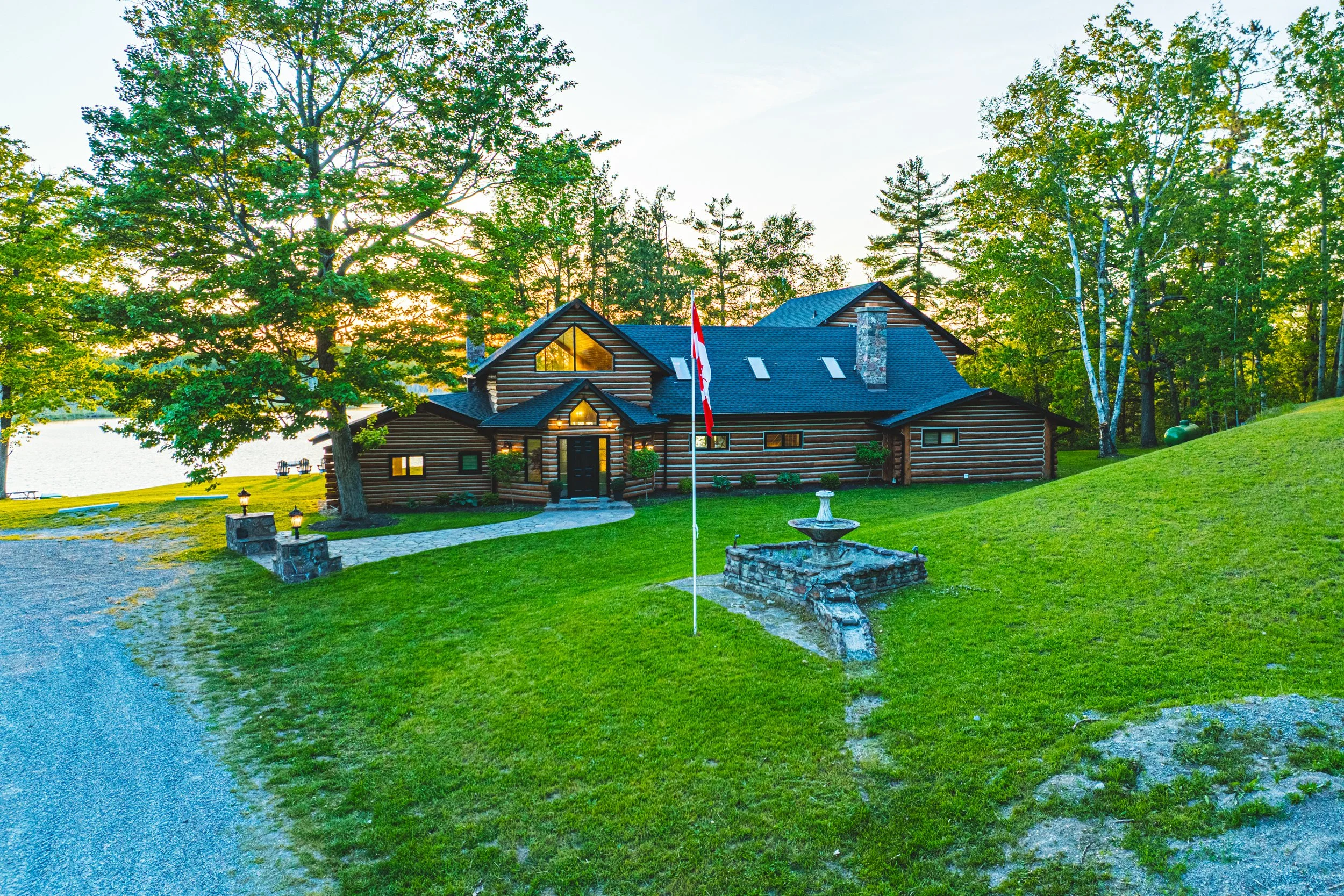 99-215 Laplantes Rd, Trent Lakes.jpg