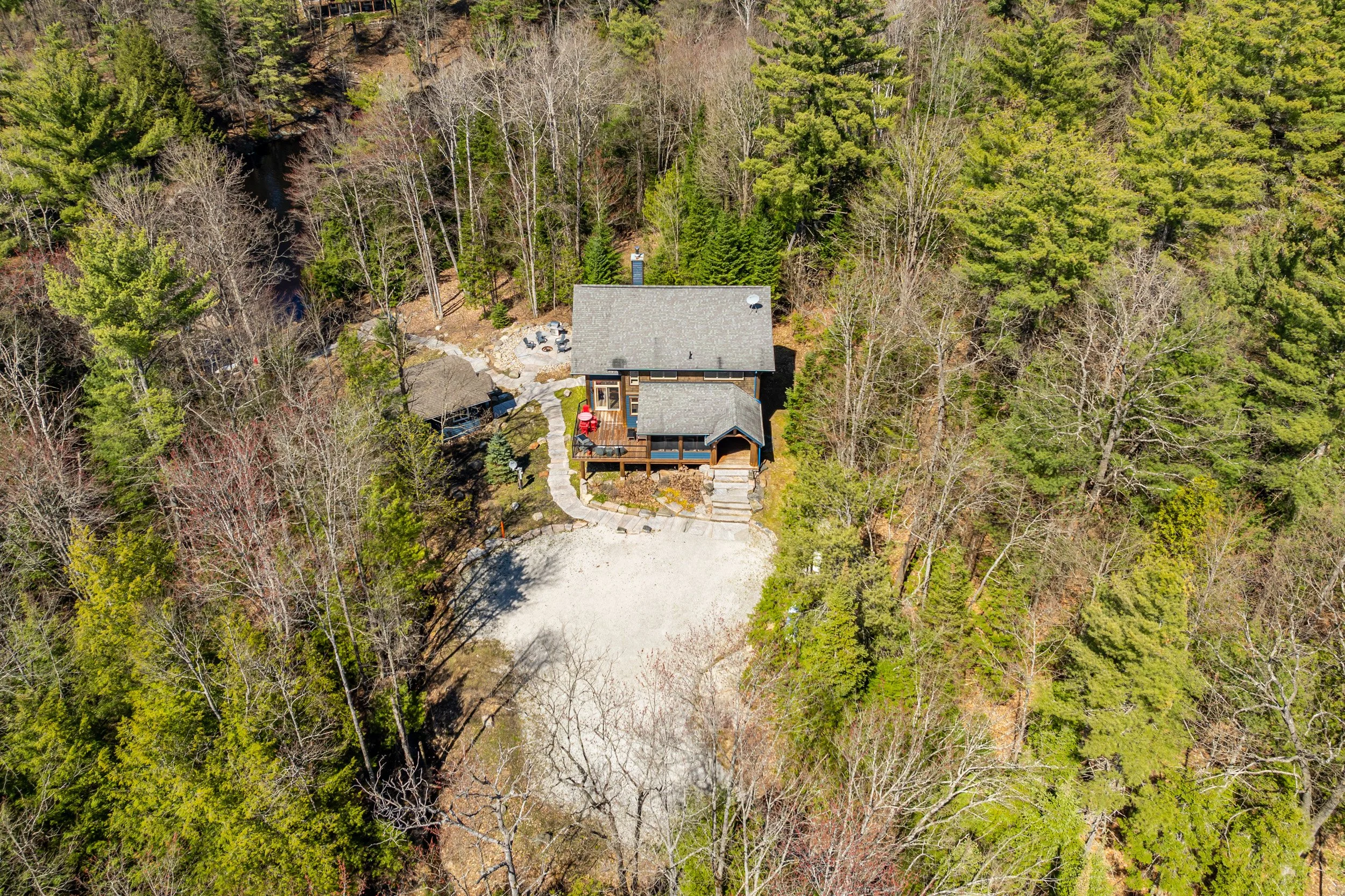 2 - 1026 Fire Rte 13, Gravenhurst.jpg