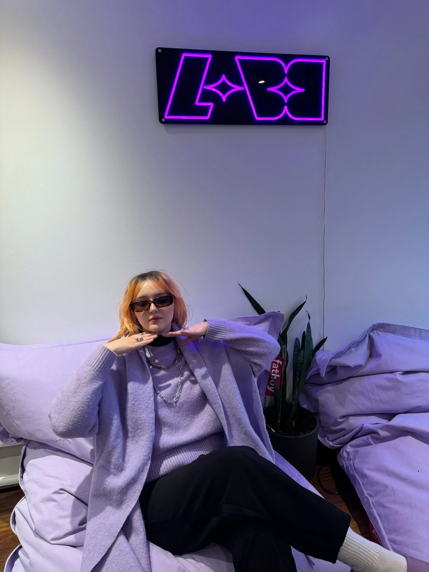 ALLO

Me semble &ccedil;a fait longtemps de j'ai sortir de la musique non?