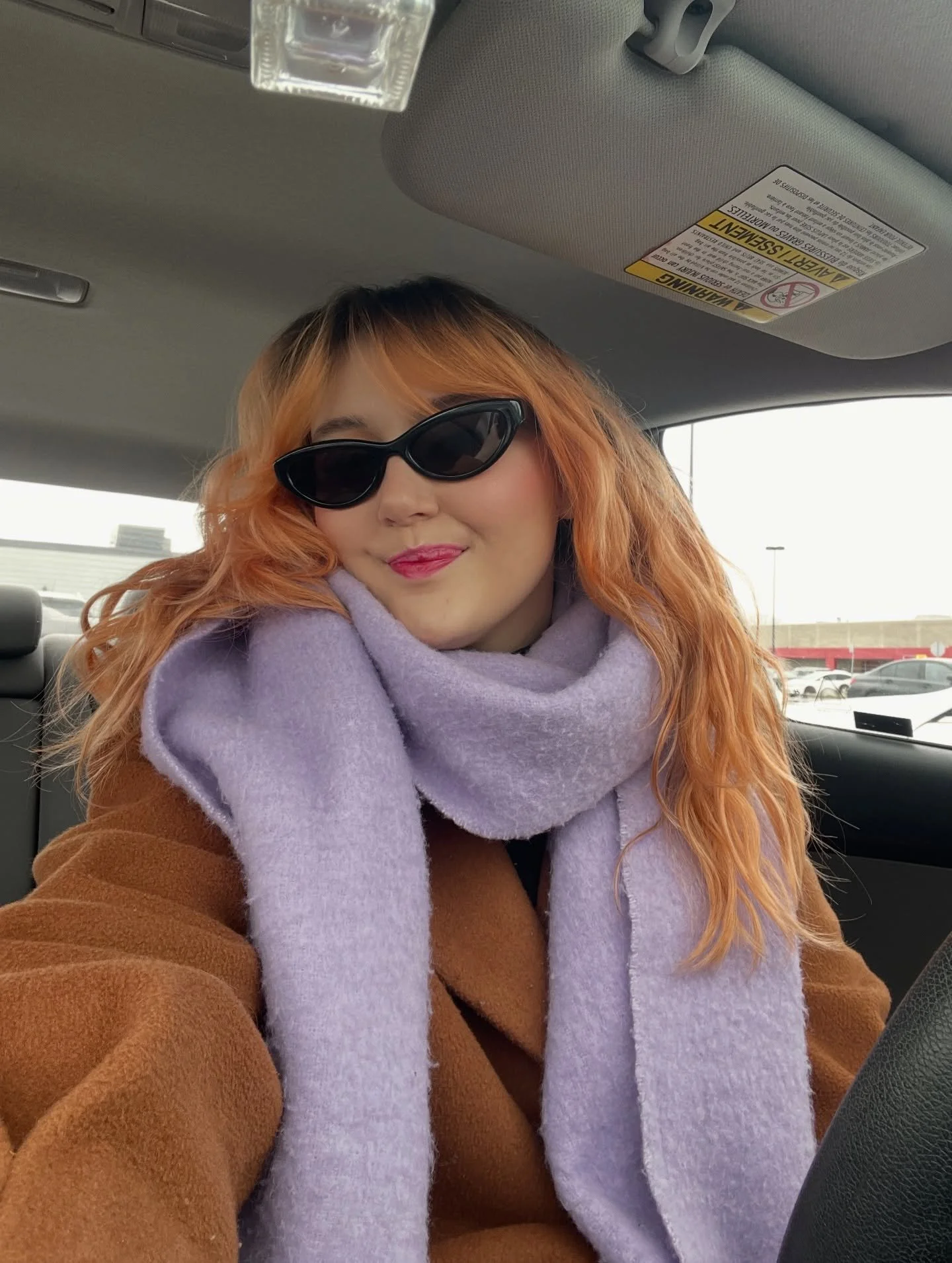 REAL TALK 🥲

Deux semaines depuis le d&eacute;m&eacute;nagement dans notre maison et le constat est : Tout est encore plus intense et difficile que je l&rsquo;aurais imagin&eacute;. 
J&rsquo;ai ma chanson &laquo;&nbsp;Tout Compris&nbsp;&raquo; qui j