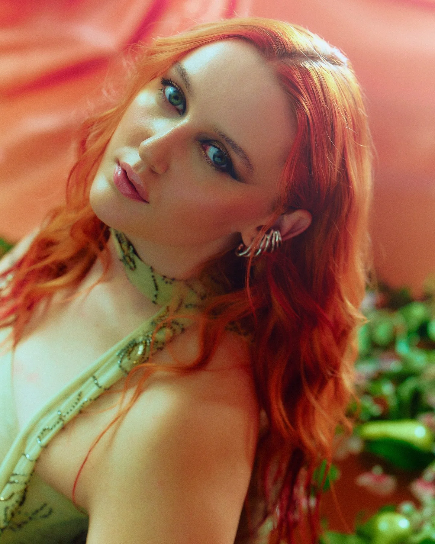 NOUVEAU LOOK
NOUVEAU CLIP

Et oui, j'ai eu l'id&eacute;e folle de cr&eacute;er un univers visuel d'instinct pour chacune des chansons de l'album ✨
Comme &ccedil;a, on prend le temps de c&eacute;l&eacute;brer chaque chanson, une &agrave; la fois 🥂

&