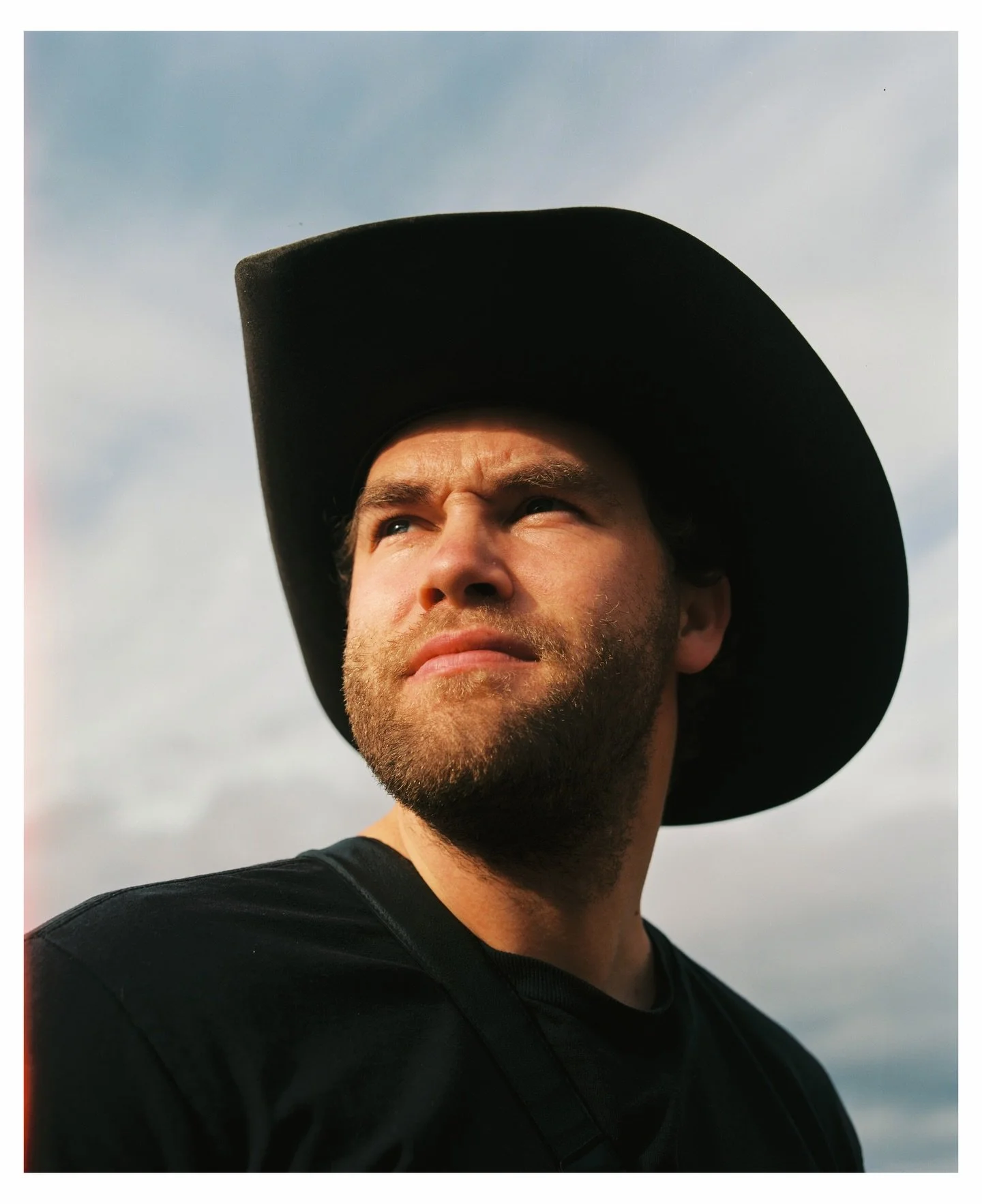 @switchbackjack &amp; the most colorful patch of desert I&rsquo;ve ever seen in my life

🎞️ @kodak Ektar 100 120
📸 Mamiya RB67
🧪 @filmcultlab 

#kodak @kodakprofessional #filmisnotdead