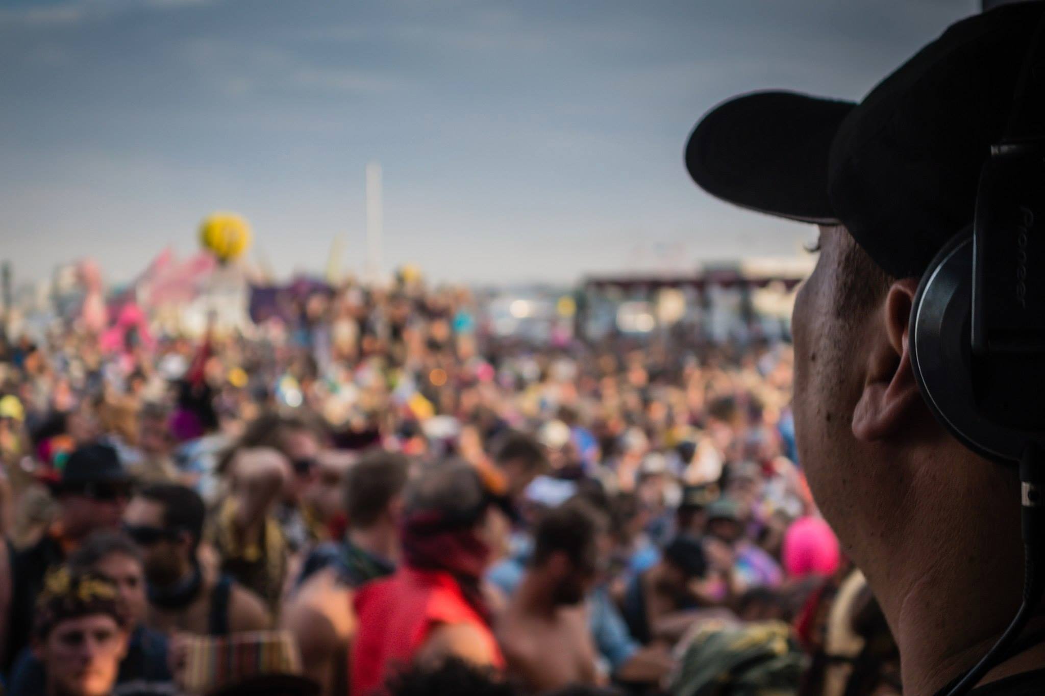 DISTRIKT_BurningMan-BenCrowd.jpg