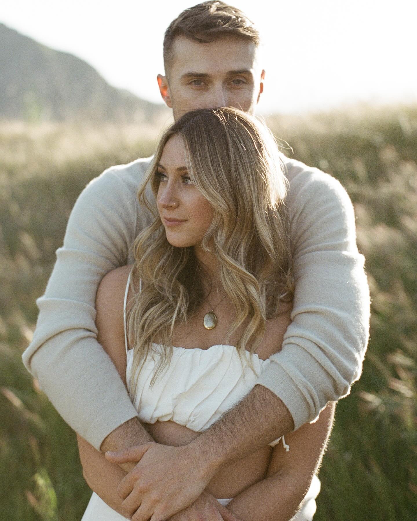 Hanging in Malibu with the best. Counting down the days to their wedding next month in Palm Springs ☺️🤍