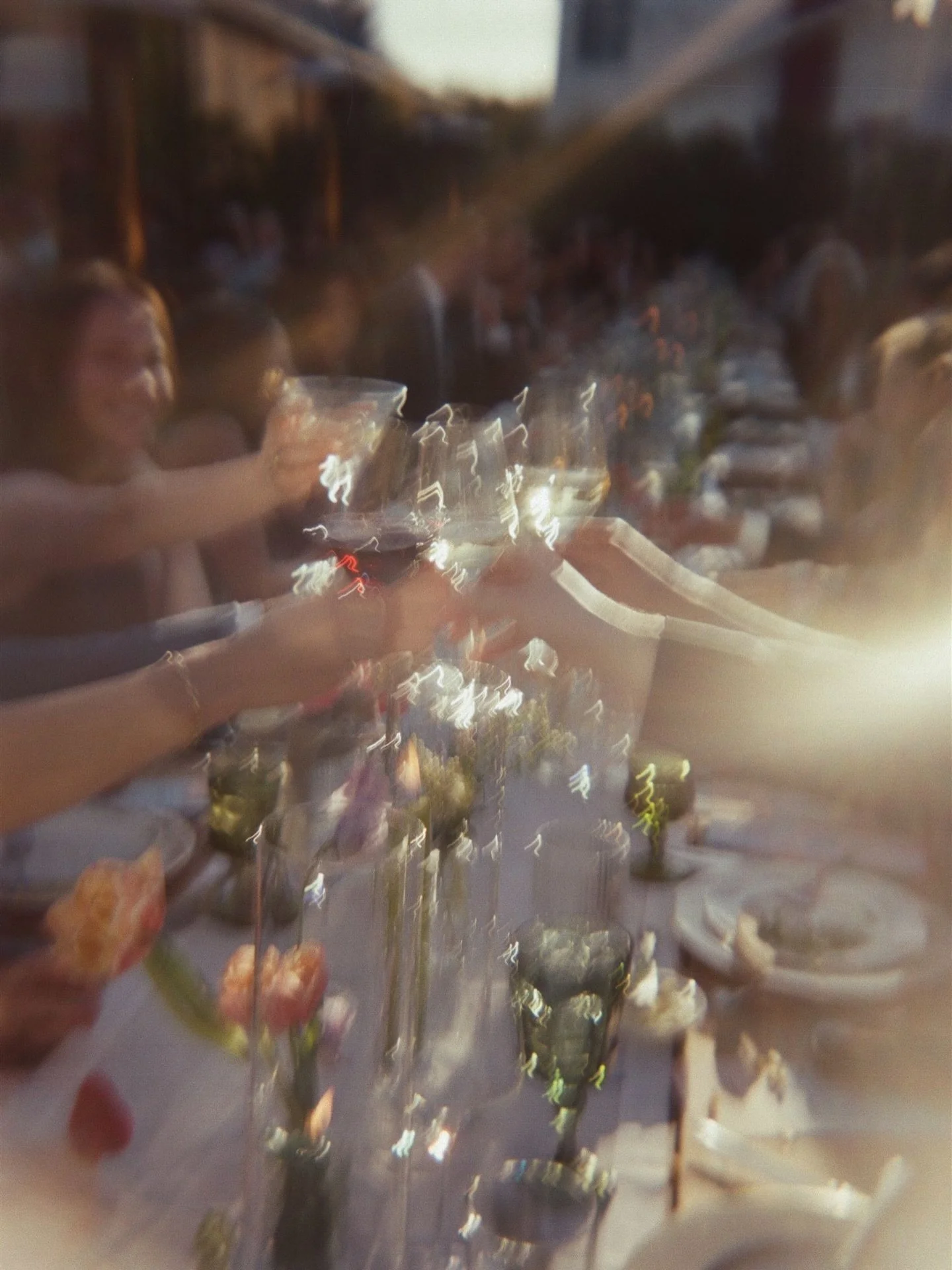 Springtime at the impeccable @matteistavernauberge 🌸

planning @amandalauren_co 
photography&nbsp;@mayiosotaluno 
floral design&nbsp;@studioanonimi
venue&nbsp;@matteistavernauberge
rentals&nbsp;@avenuetwelve&nbsp;+&nbsp;@bellavistadesigns
bridal gow