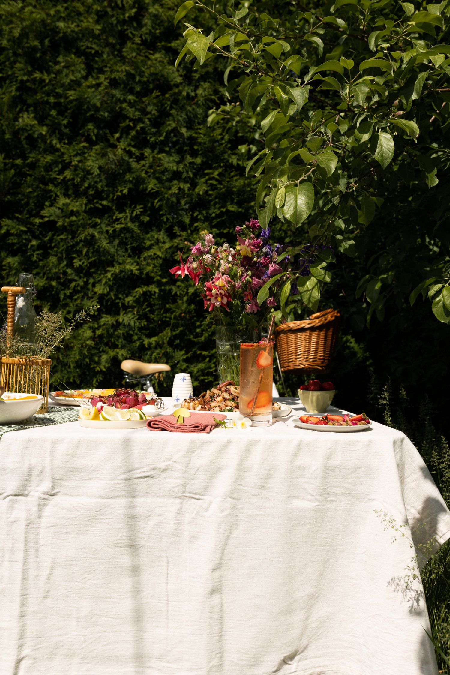 Recipes for a colourful summer table-18.jpg