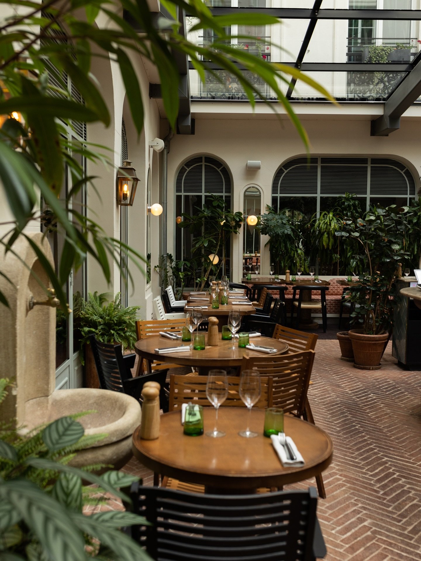 We&rsquo;re often asked for cool, low‑key spots in Paris to stay or grab a bite, and H&ocirc;tel des Grands Boulevards, designed by Doroth&eacute;e Meilichzon, always makes the cut. Perfect for a coffee over the festive season, or just to take in its