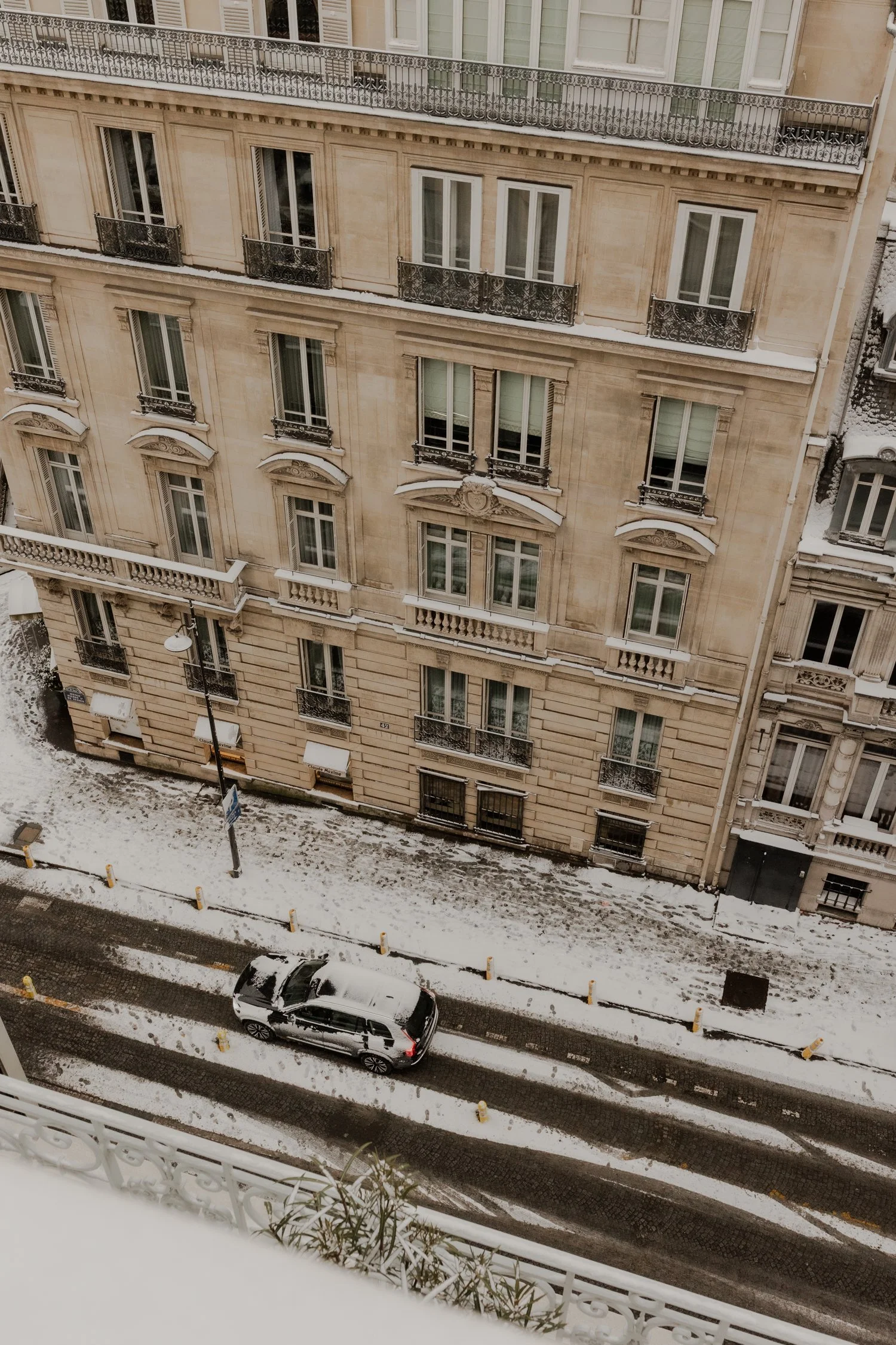 Hôtel de Sers, A Parisian Winter Overlooking the Eiffel Tower-001.jpg