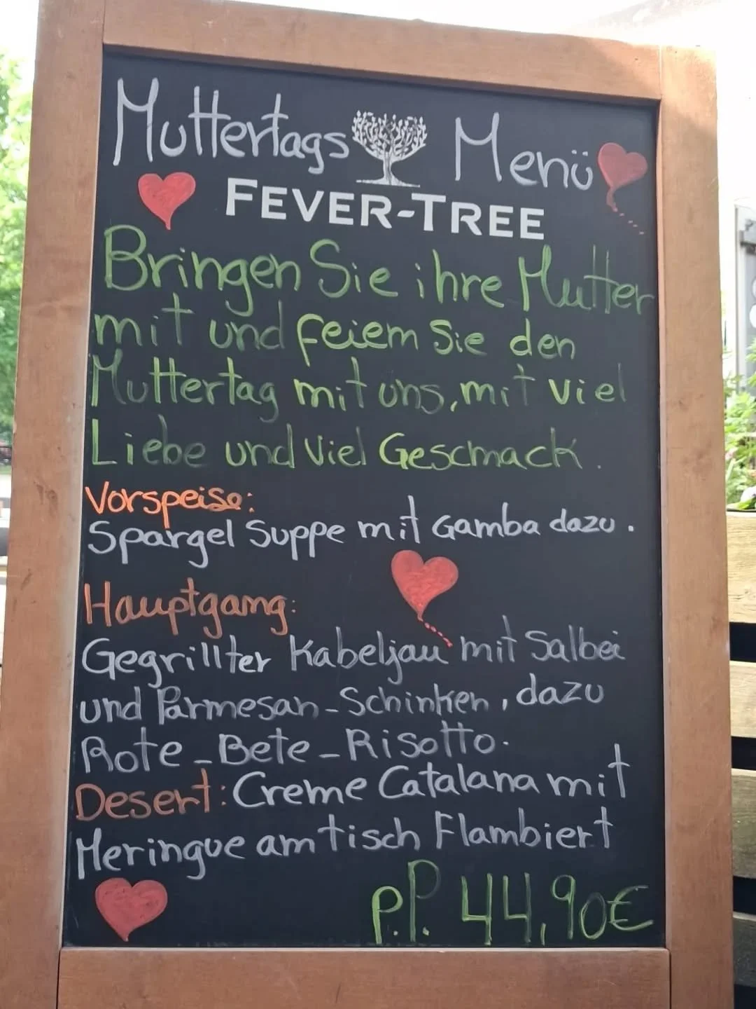 🌸 Heute geh&ouml;rt der Tisch den M&uuml;ttern&hellip; und alle anderen d&uuml;rfen mitkommen. 😄

Wir freuen uns auf alle M&uuml;tter, Familien, Lieblingsmenschen und den ganz normalen Feiertagswahnsinn bei La Sepia 💙

#LaSepiaHamburg #muttertag #