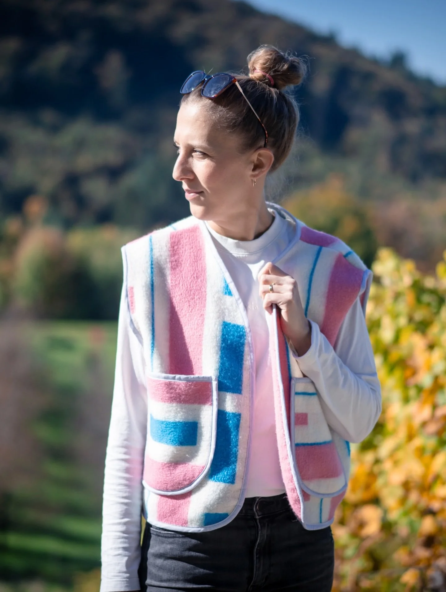 RECAP November bis jetzt. Ein Auf und Ab und eine tolle Mark Saison geht zu Ende✨ Die Krankheitssaison k&ouml;nnte auch mal zu Ende geht aber nun ja&hellip;
1. My Sister wearing one of my Wests🔥
2. Best weekend am Meer mit @selah.momente 
3. Danke @