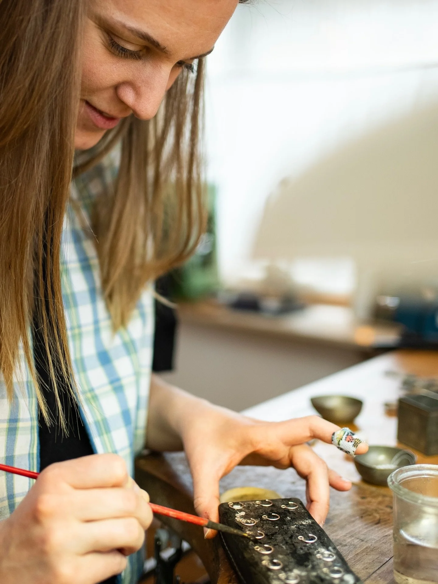 This one i only have one more time left! Diese Wendeweste ist auf einer Seite Karo &amp; auf der anderen Blaues Musselin. Ihr kennt das Spiel: Nur eine nahezu unsichtbare Naht gibts. Also bekommst du quasi zwei f&uuml;r den Preis von einer😉
Den Blau