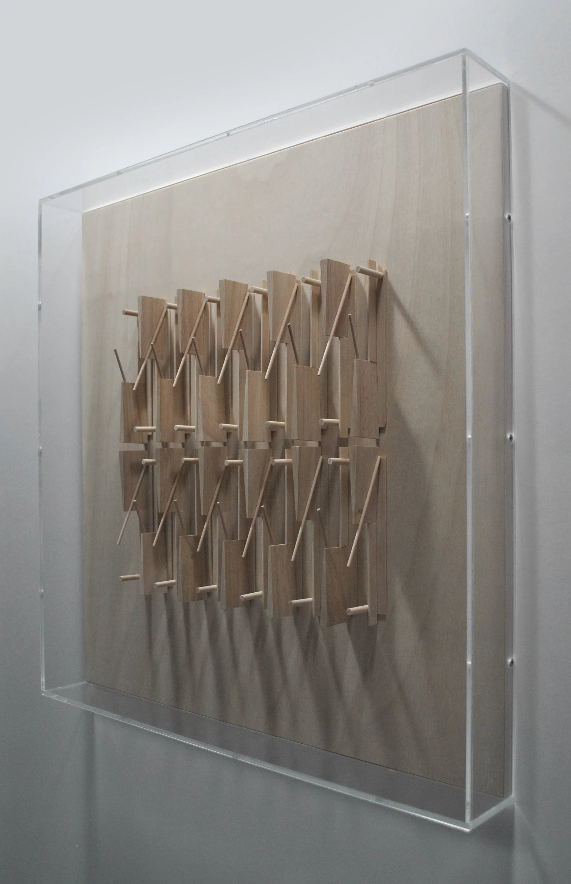 Robert Ferrer Martorell | Serie Estructures en construcció, 2020 | wood, acrylic glass | 51 x 50 x 6,5 cm