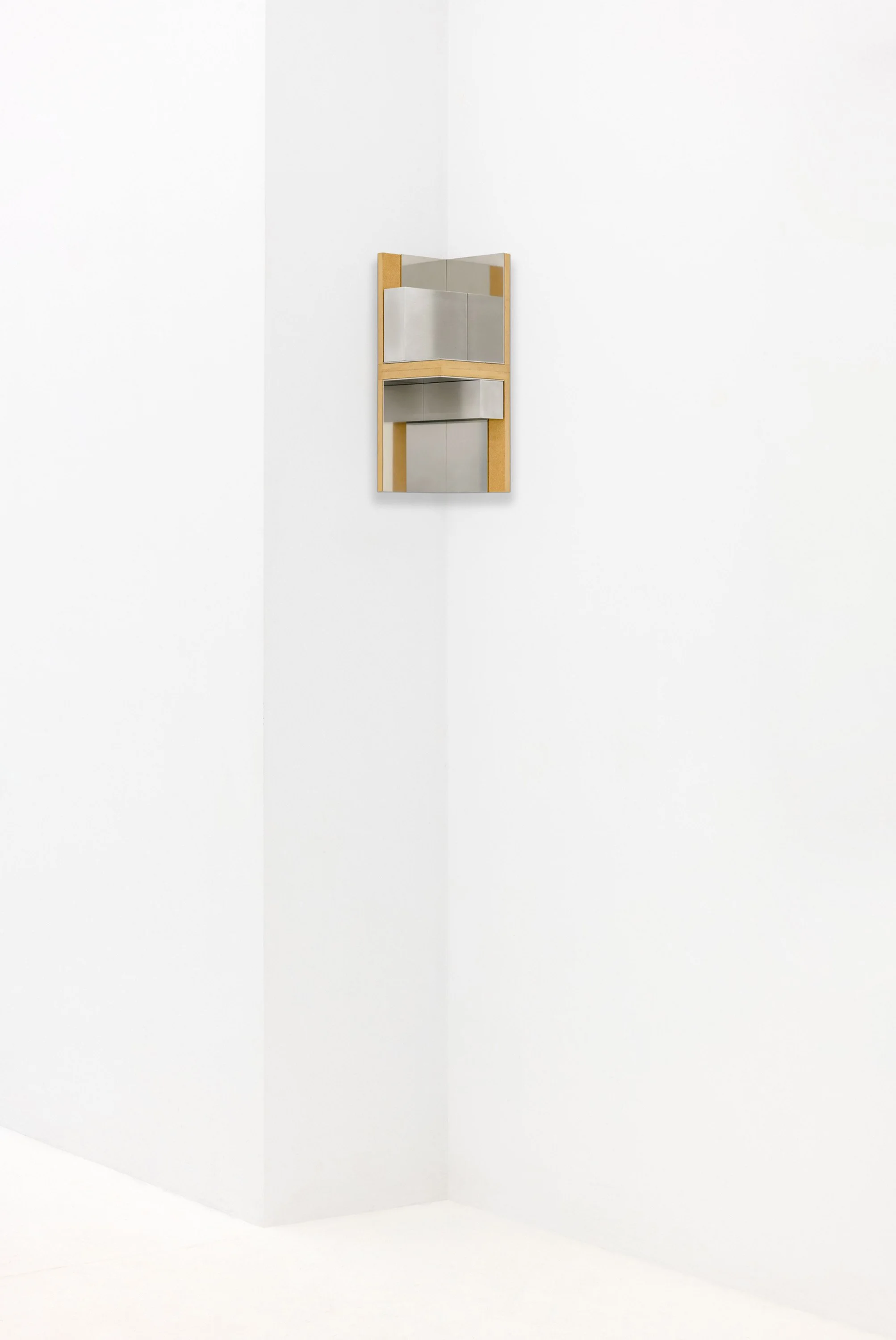 Amparo Tormo | Untitled, 2013 | aluminum, stainless steel mirror and MDF | 38 x 38 x 14.8 cm