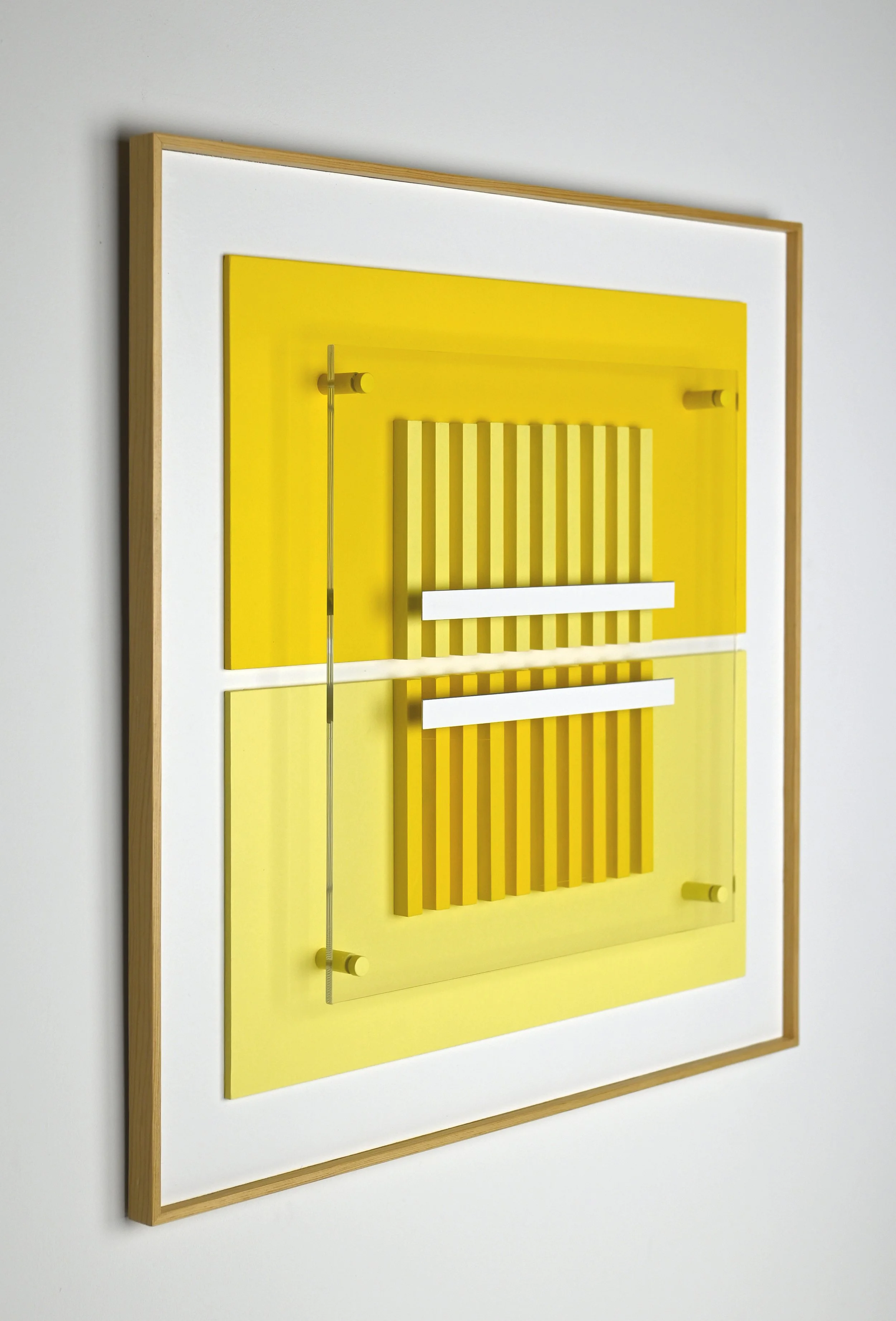 Robert Ferrer Martorell | Serie Proporcions, 2025 | acrylic, wood, acrylic glass | 50.7 x 50.7 x 5.5 cm