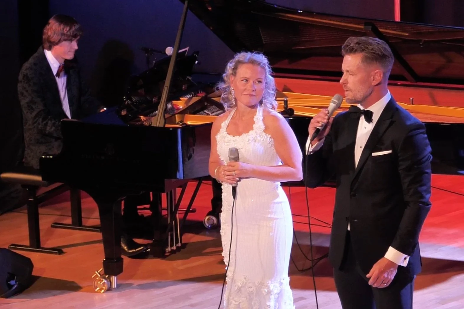 Nyårsdagskonsert med Stjärnfyllda Duetter - Lindbergs kyrka kl 17