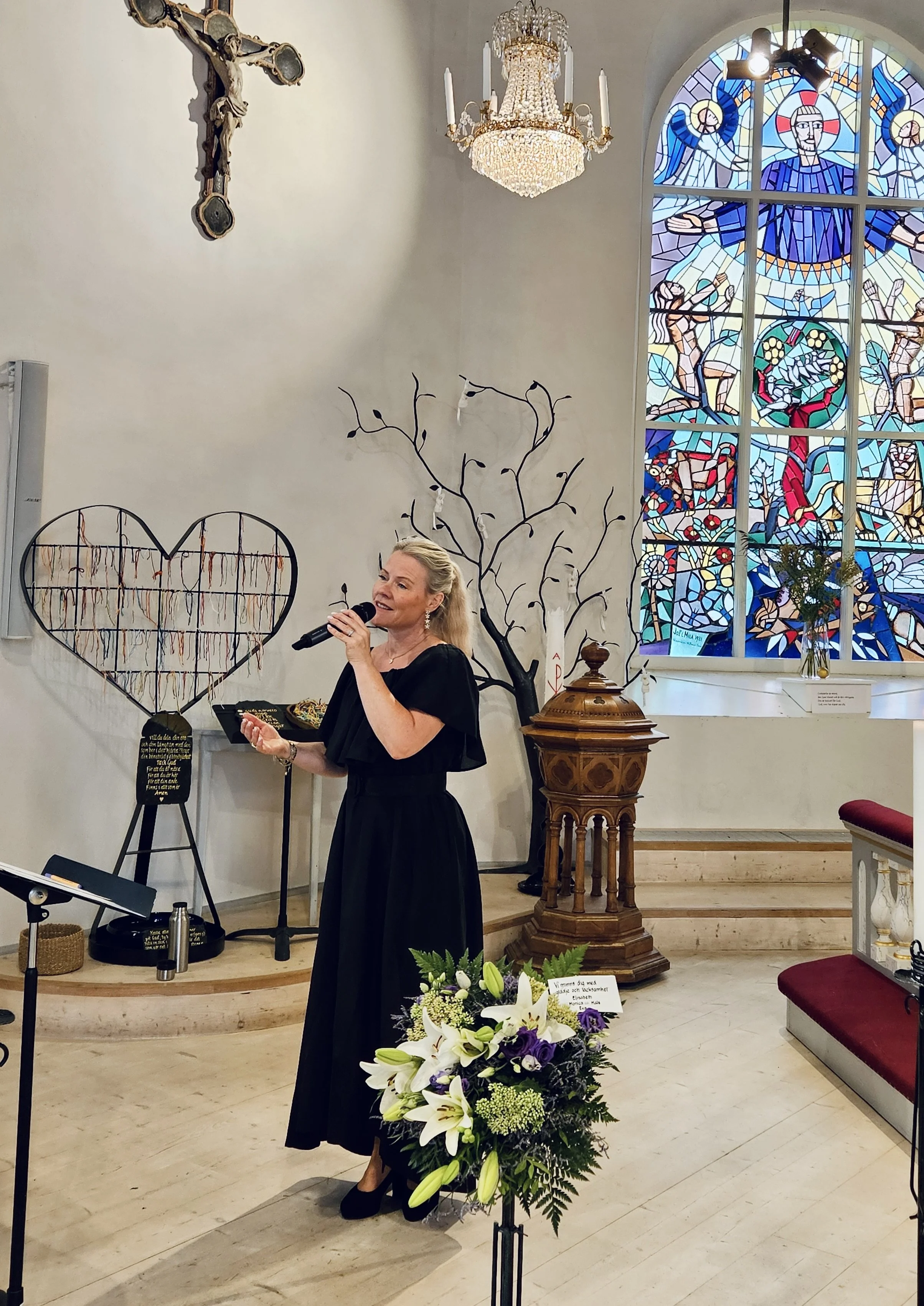 Begravningssång — Emelie Sundborn