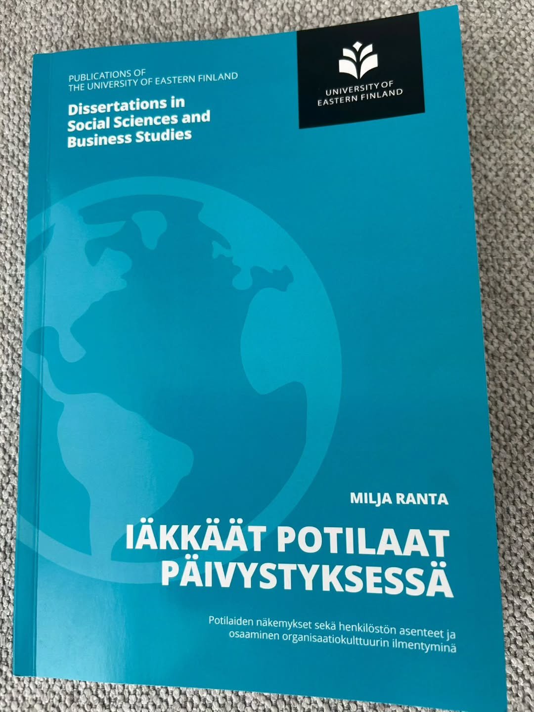 TtM ja KYS:n p&auml;ivystyksen ylihoitaja Milja Ranta v&auml;itteli t&auml;n&auml;&auml;n tohtoriksi! 🎓🎉

V&auml;it&ouml;stutkimus k&auml;sittelee p&auml;ivystyksess&auml; hoidettavien i&auml;kk&auml;iden potilaiden n&auml;kemyksi&auml; sek&auml; h