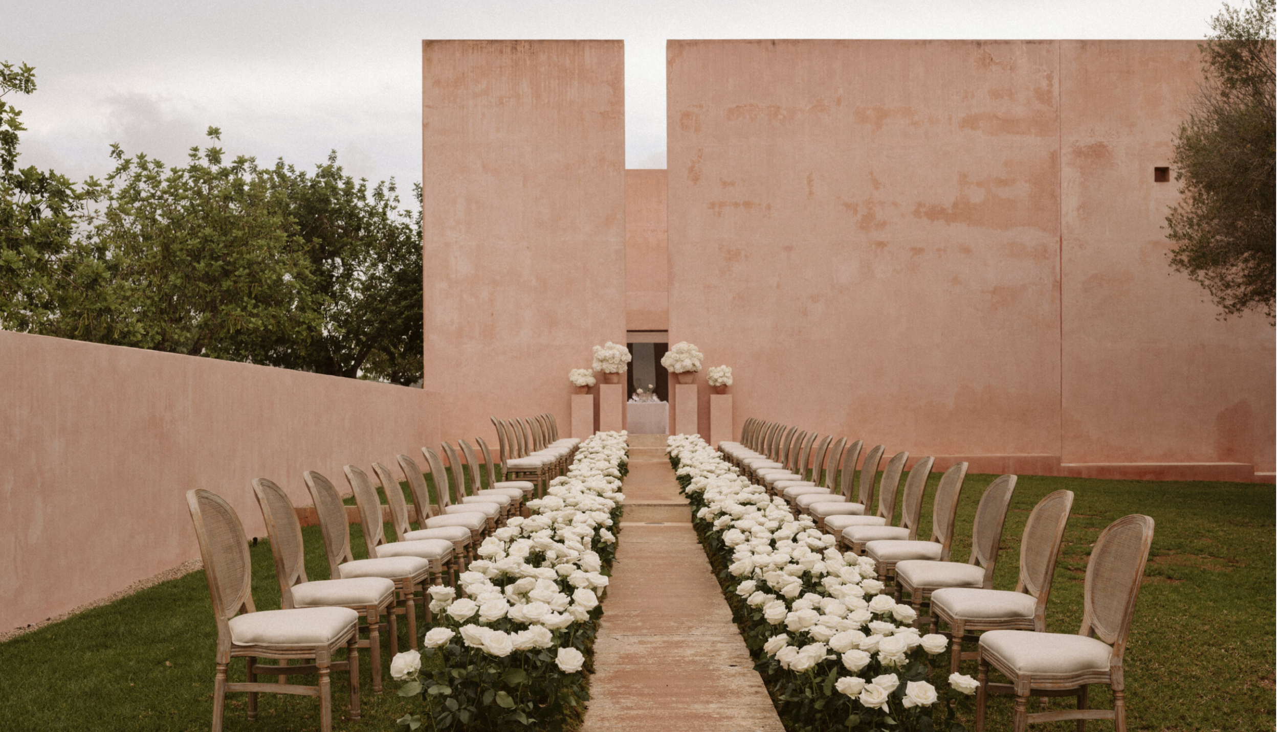 SPAIN IS BOOMING — PLAN YOUR DESTINATION WEDDING WITH CONFIDENCE