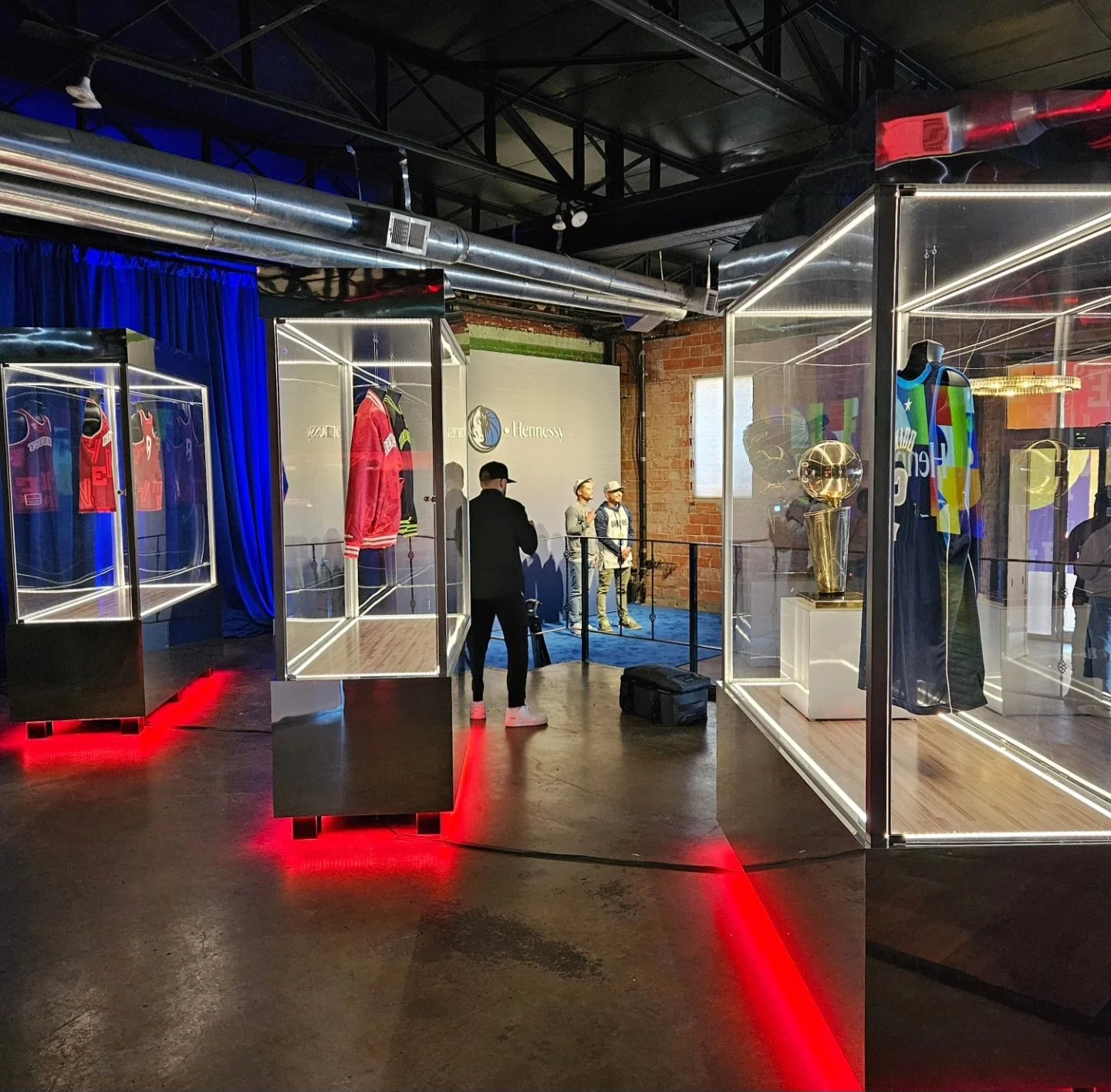 HENNESSY ARENA TOUR - (PIC 2).jpg