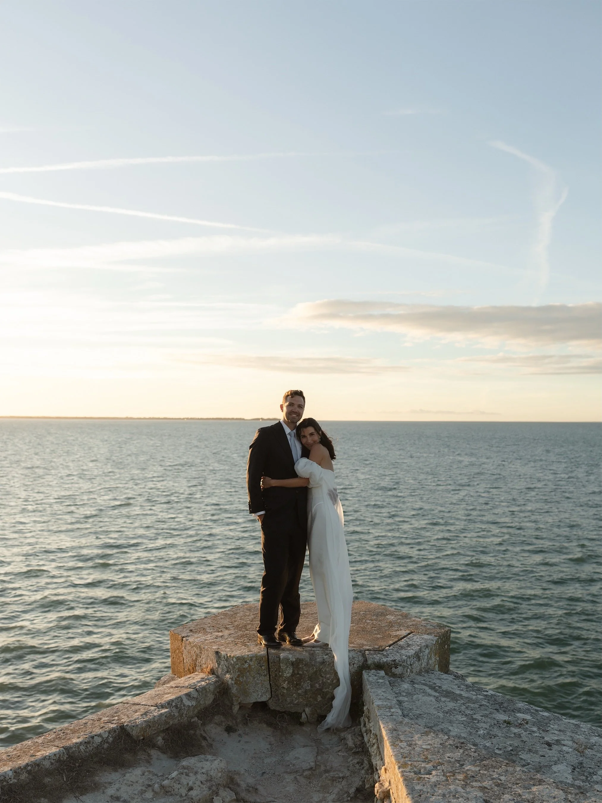 A really special few days in &Icirc;le de R&eacute; for Lydia &amp; Alex. This little corner of the world is on the UNESCO world heritage site list and you can tell why. It was weekend full of amazing people, beautiful weather and so much love all in