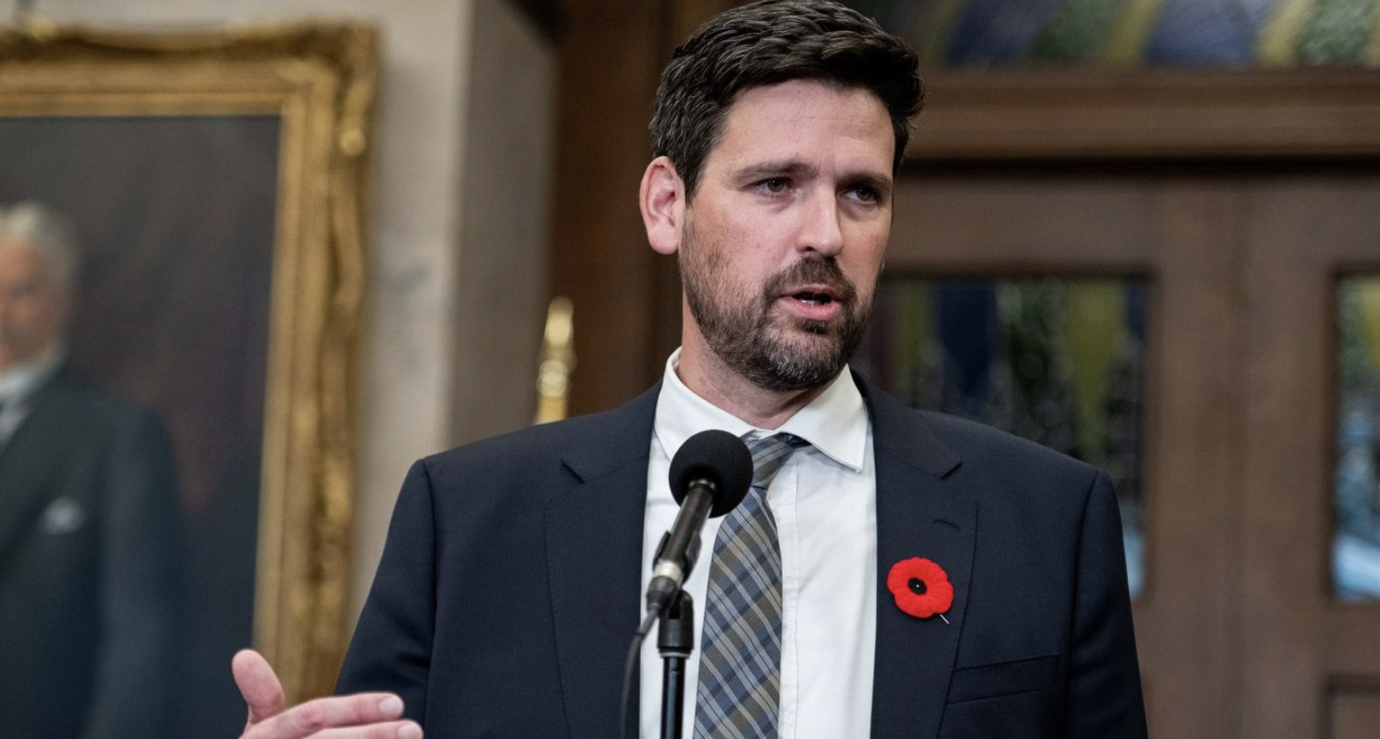 MP Sean Fraser resigns from cabinet as provincial Liberals look for leader