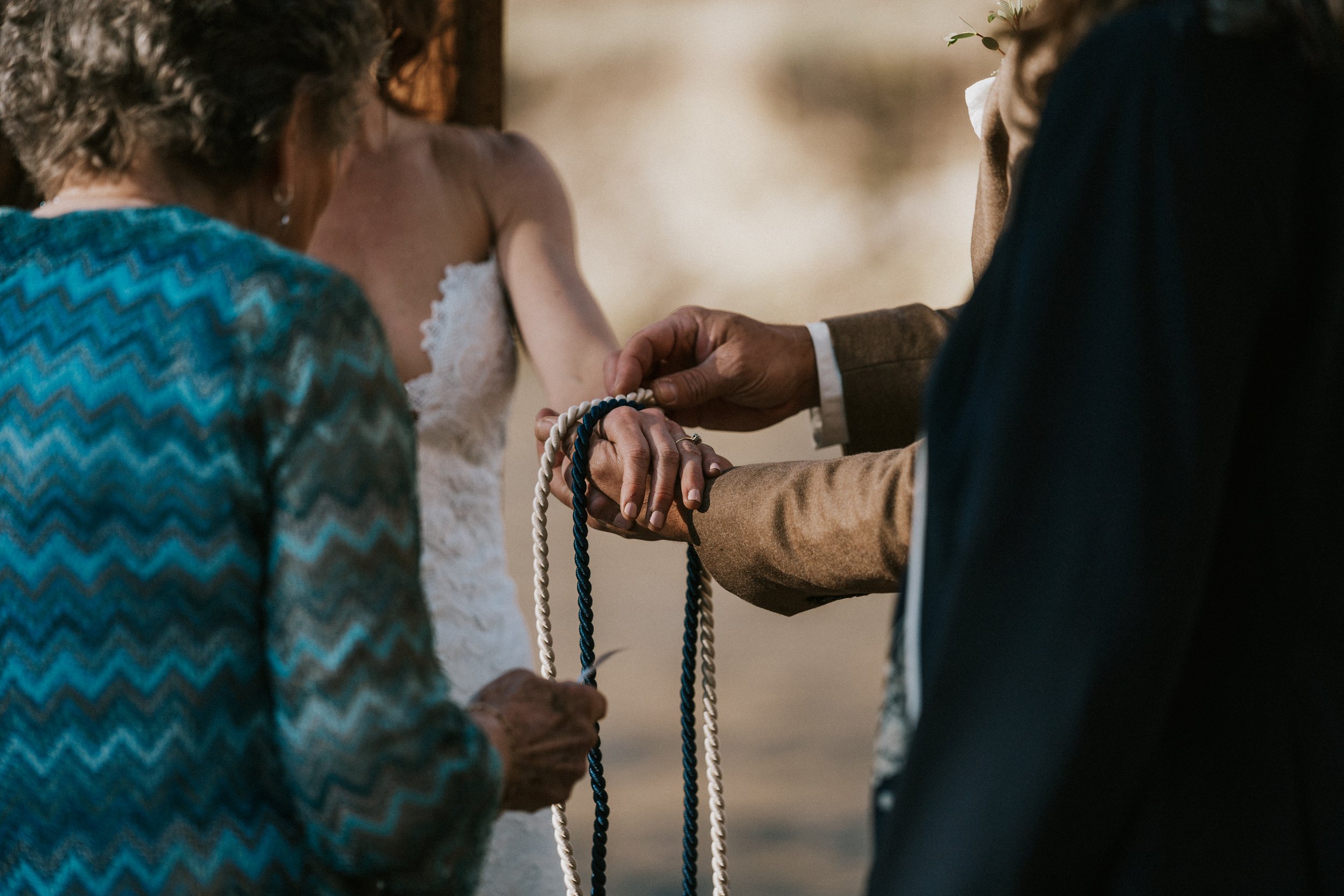 poudre-canyon-fort-collins-wedding-photographer-knot-tie-ceremony