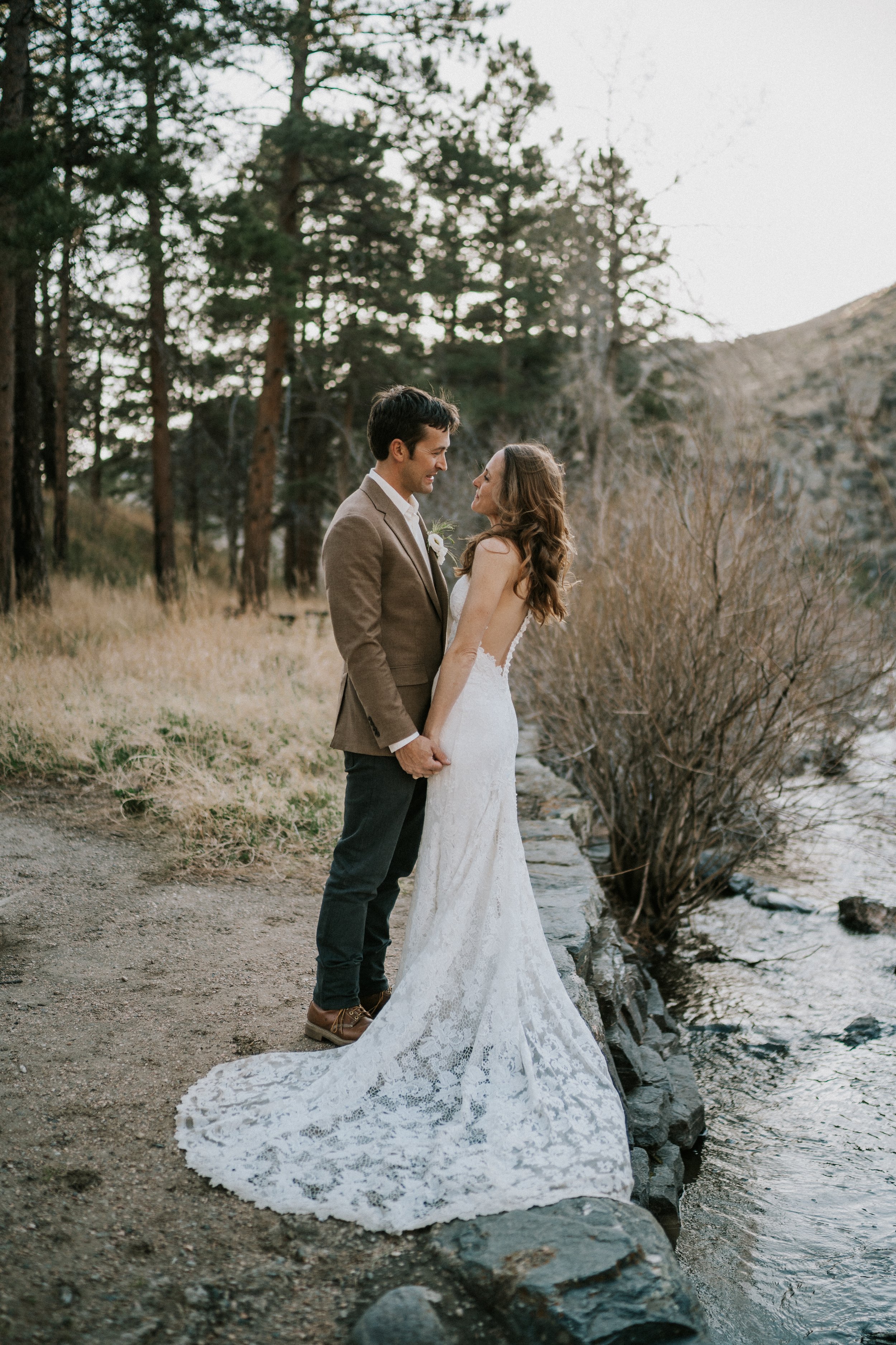 poudre-canyon-fort-collins-wedding-photographer-van-life-couple