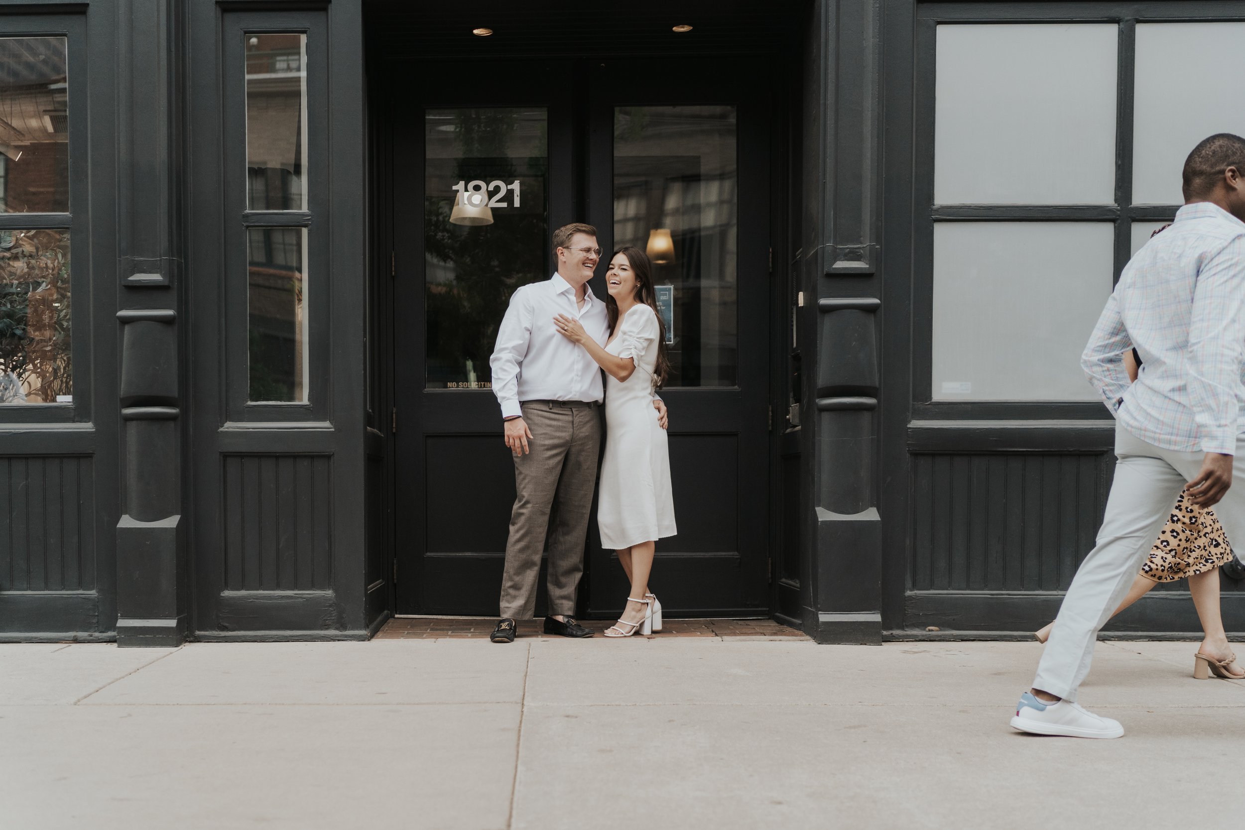 MADELINEJSTUDIOS-DOWNTOWN-DENVER-ENGAGEMENT-PIZZA-SHOP-PHOTOGRAPHER-DSC01546.jpg