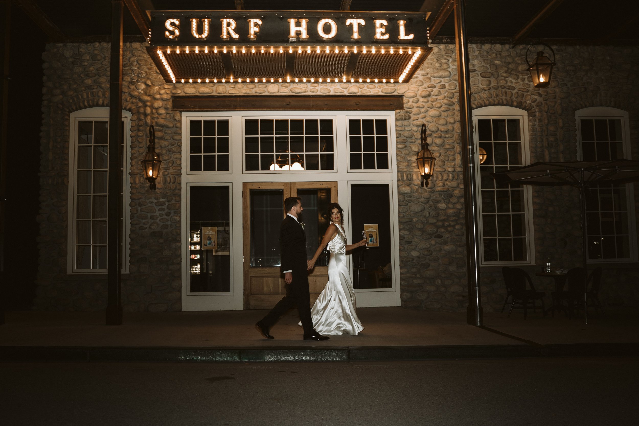 buena-vista-Surf-hotel-wedding-photographer-madeline-j-studios-20220922-204320.jpg