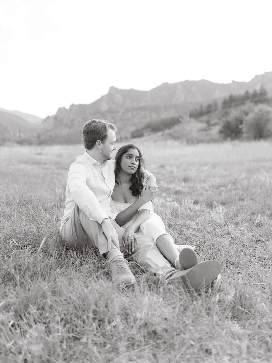 When you&rsquo;re nervous about getting your engagement photos back and your photographer sends you these!?!? 🤩