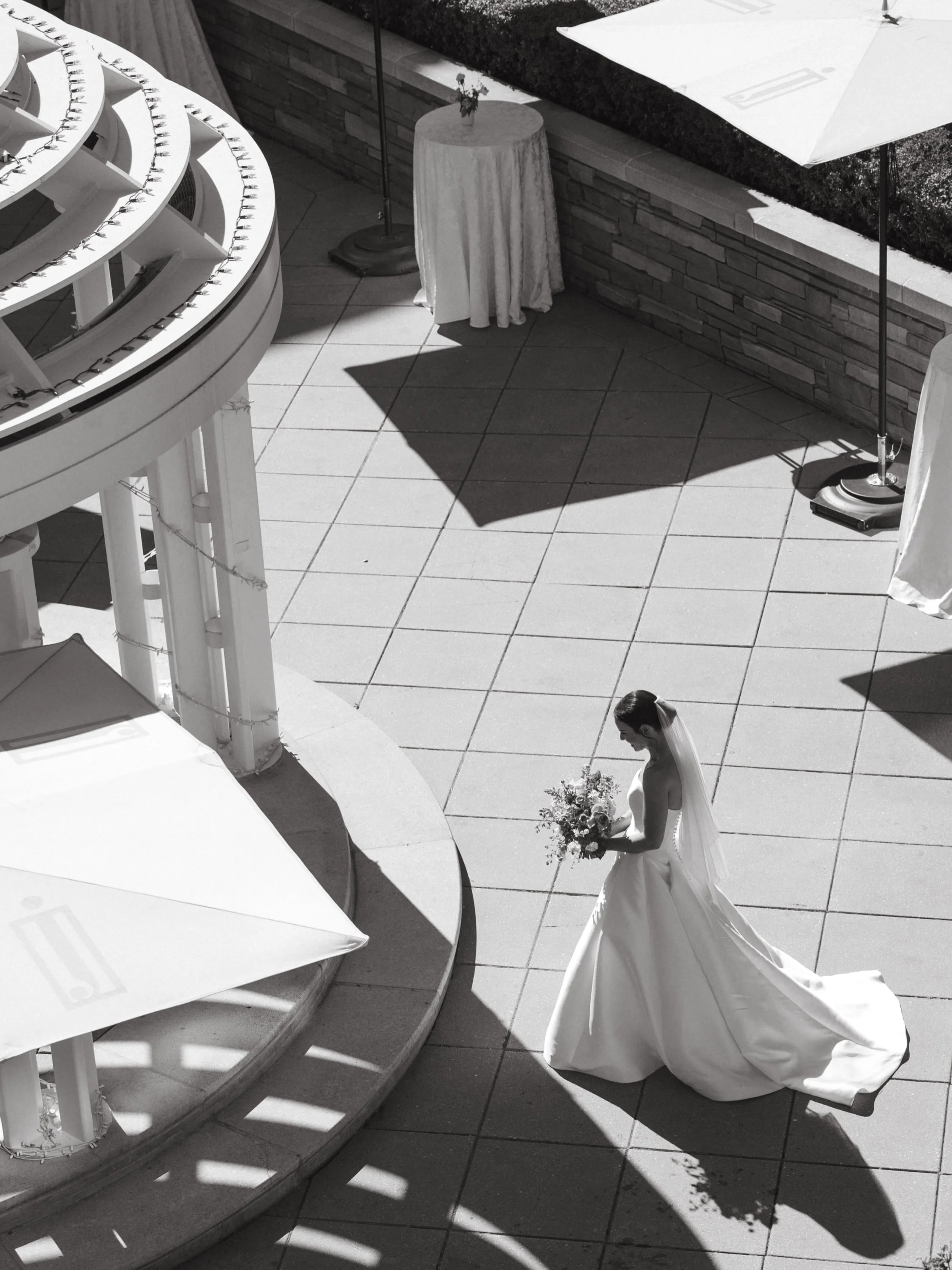 The first image has me about to hit buy on a drone. 👀

Vendor Team:
Planner @collectivebysachs
Venue @stjulienhotel
Photographer @madelinejstudios
Videographer @emberlightmedia.co
HMUA @jonesbeautyco
Florist @snowberryfloralco
Stationary @fifthgrace