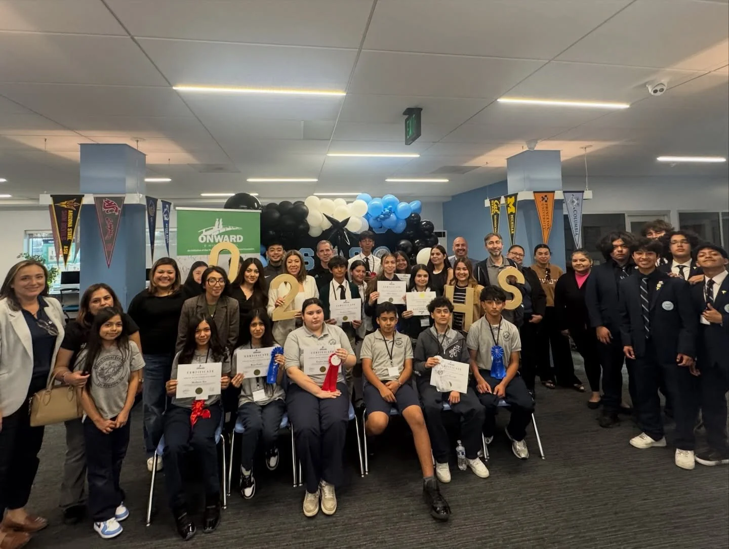 O2HS Algebra 1 Honors students from the School of Santa Isabel and Resurrection School came together at Salesian High School for a Spring Math Bowl hosted by Director Serrano. Students from different schools were grouped together to collaborate, comp