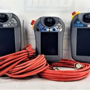 Robots y teach pendants - maquinaria excedente