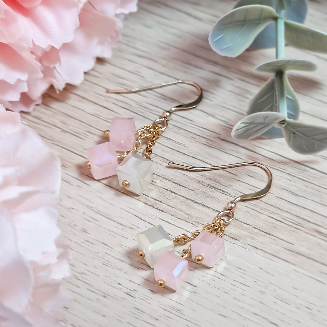 Gold Marshmallow Earrings ⛺ 🩷