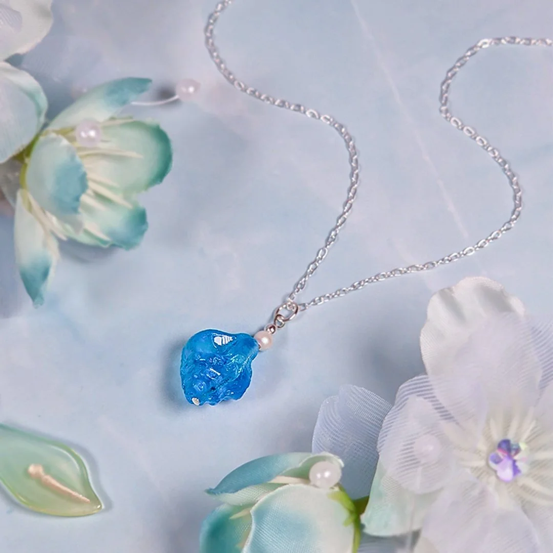 Mermaid Necklace Silver Lie 2 Square.jpg