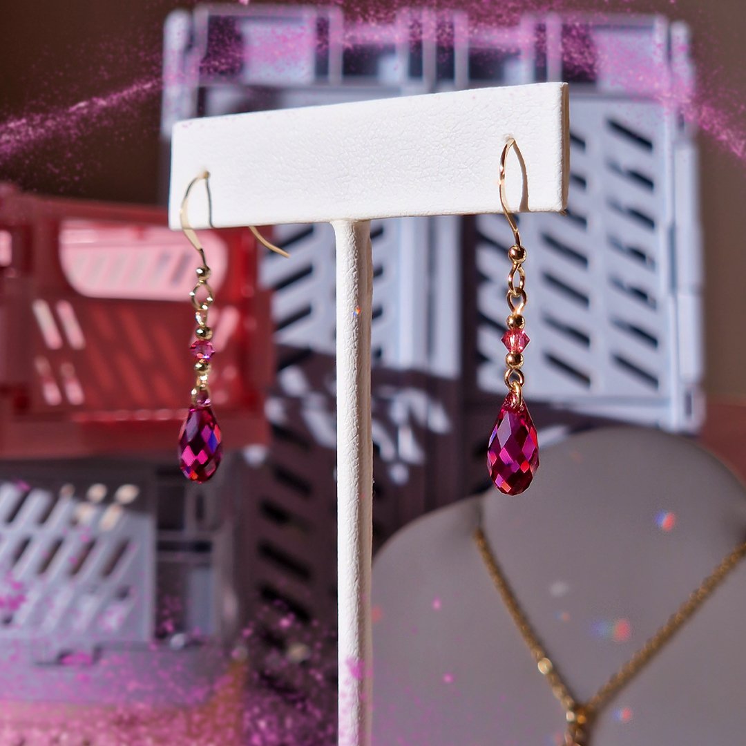 Kpop Demon Hunters Mira Gold Square.jpg