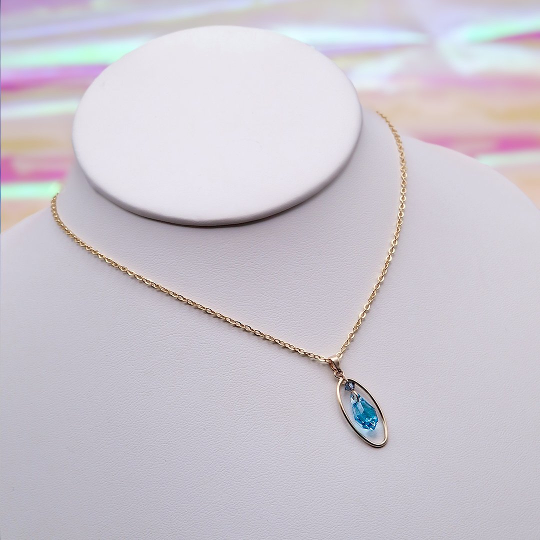 Zoey Gold Full Kpop Demon Hunters Necklace Square.jpg