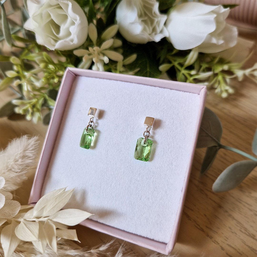 Silver Green Rectangle Stud Earrings 🟩