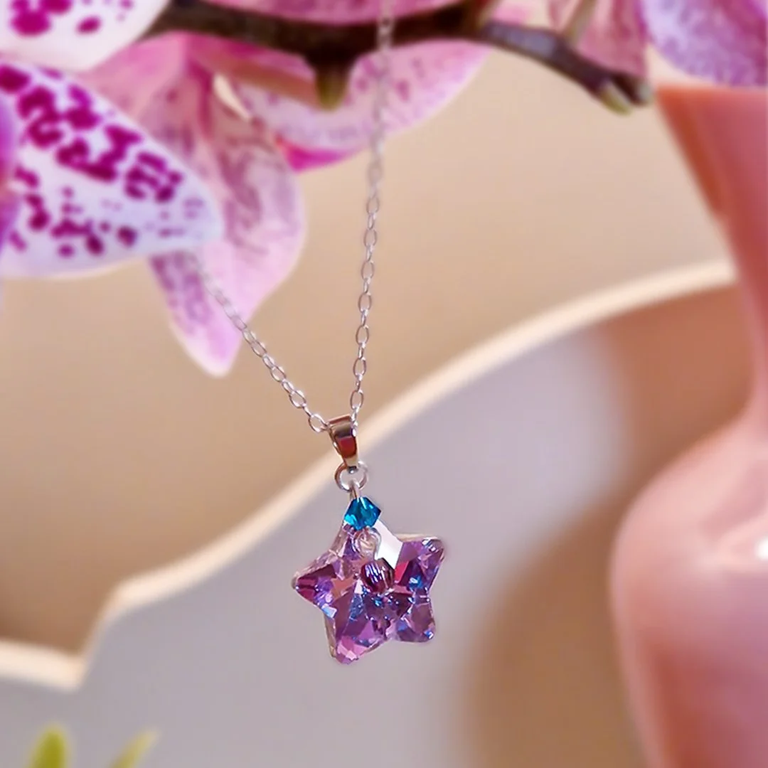 Espeon Necklace Silver Close.jpg