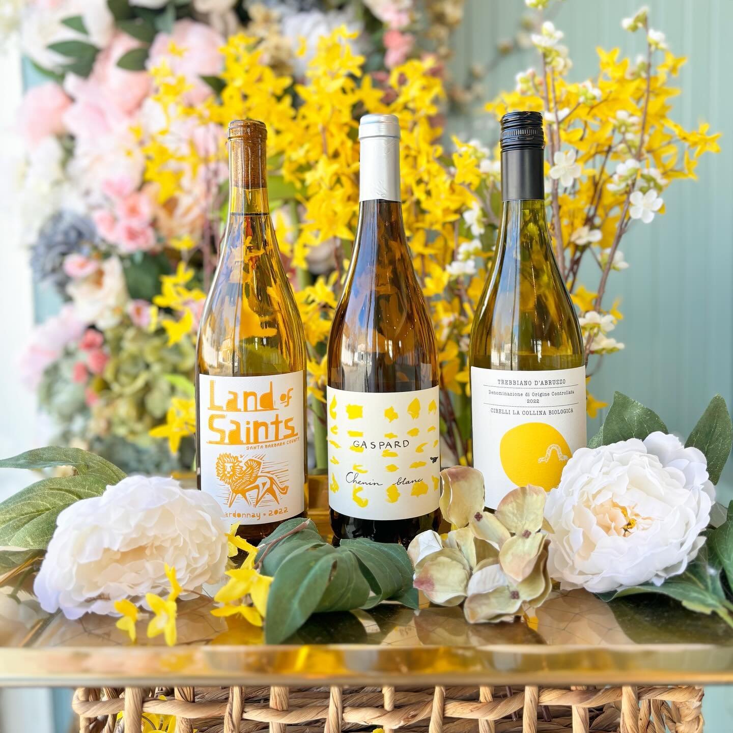 Is White Wine Wednesday a thing? Well we here at Coastal Provisions would like to make it one&hellip;😇 As always we have plenty of delicious whites in stock and would love to help you find your next favorite 💛 Stop by after work today!