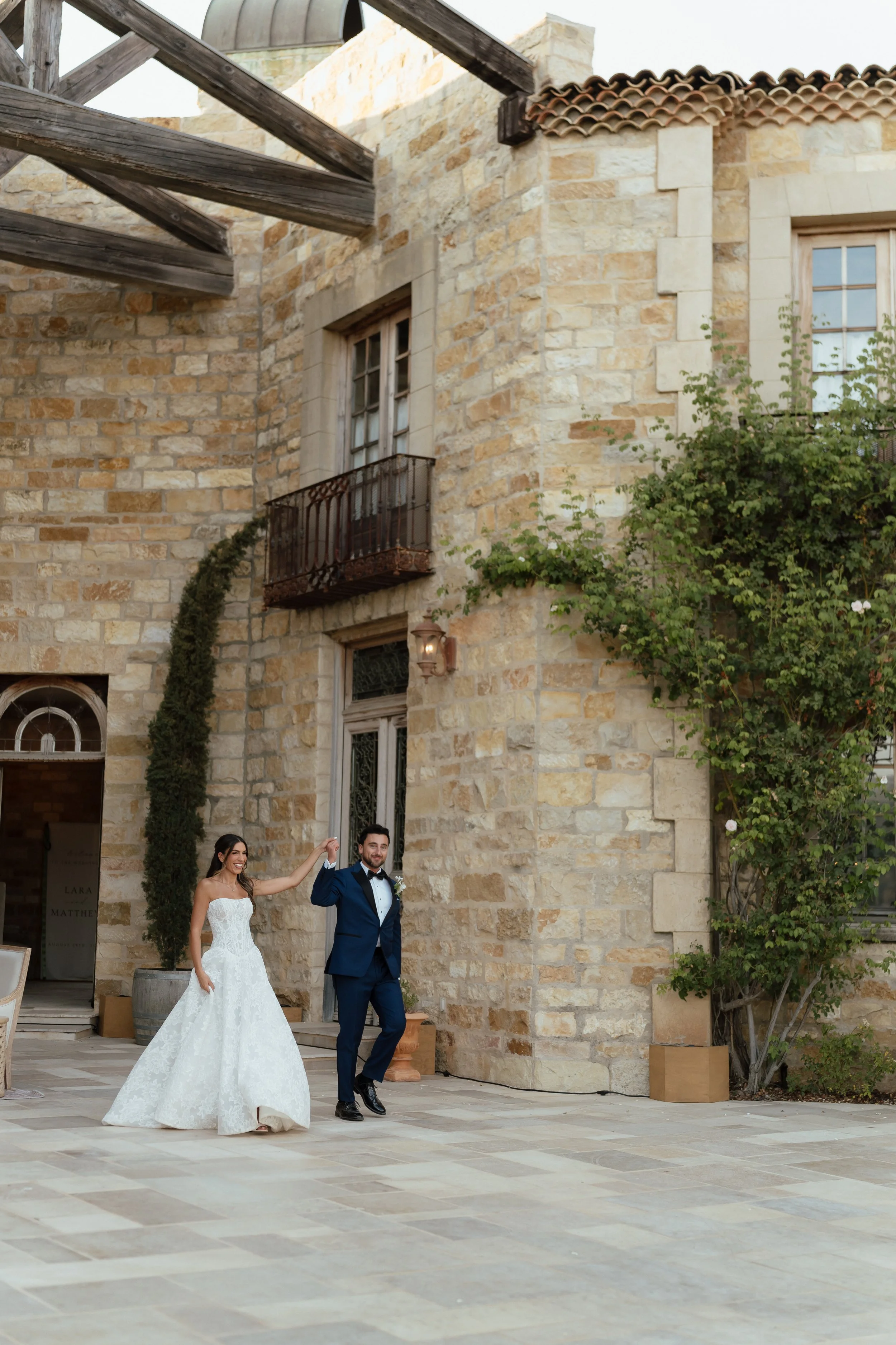 L&M-Sunstone-winery-wedding--44.jpg