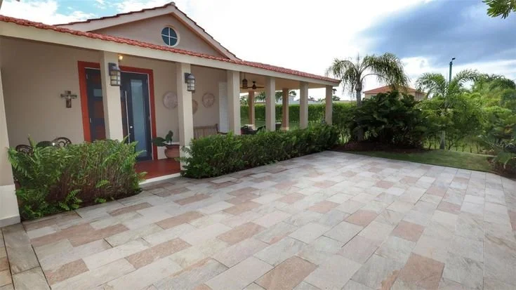 Listing Fine Properties.jpeg