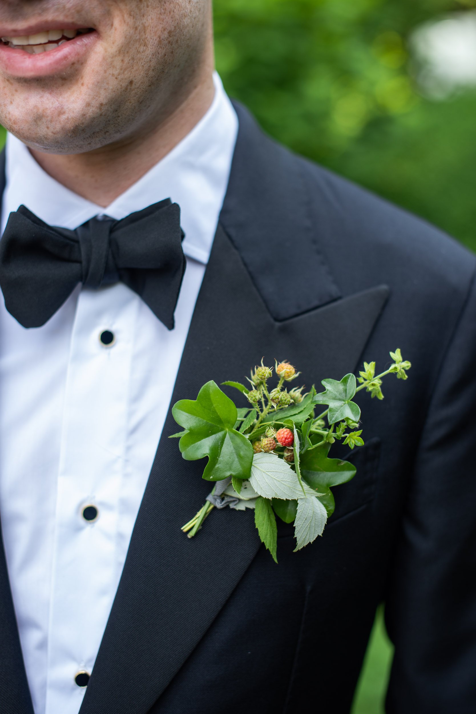 2024-PasNee-Wed-peek-0012.jpg