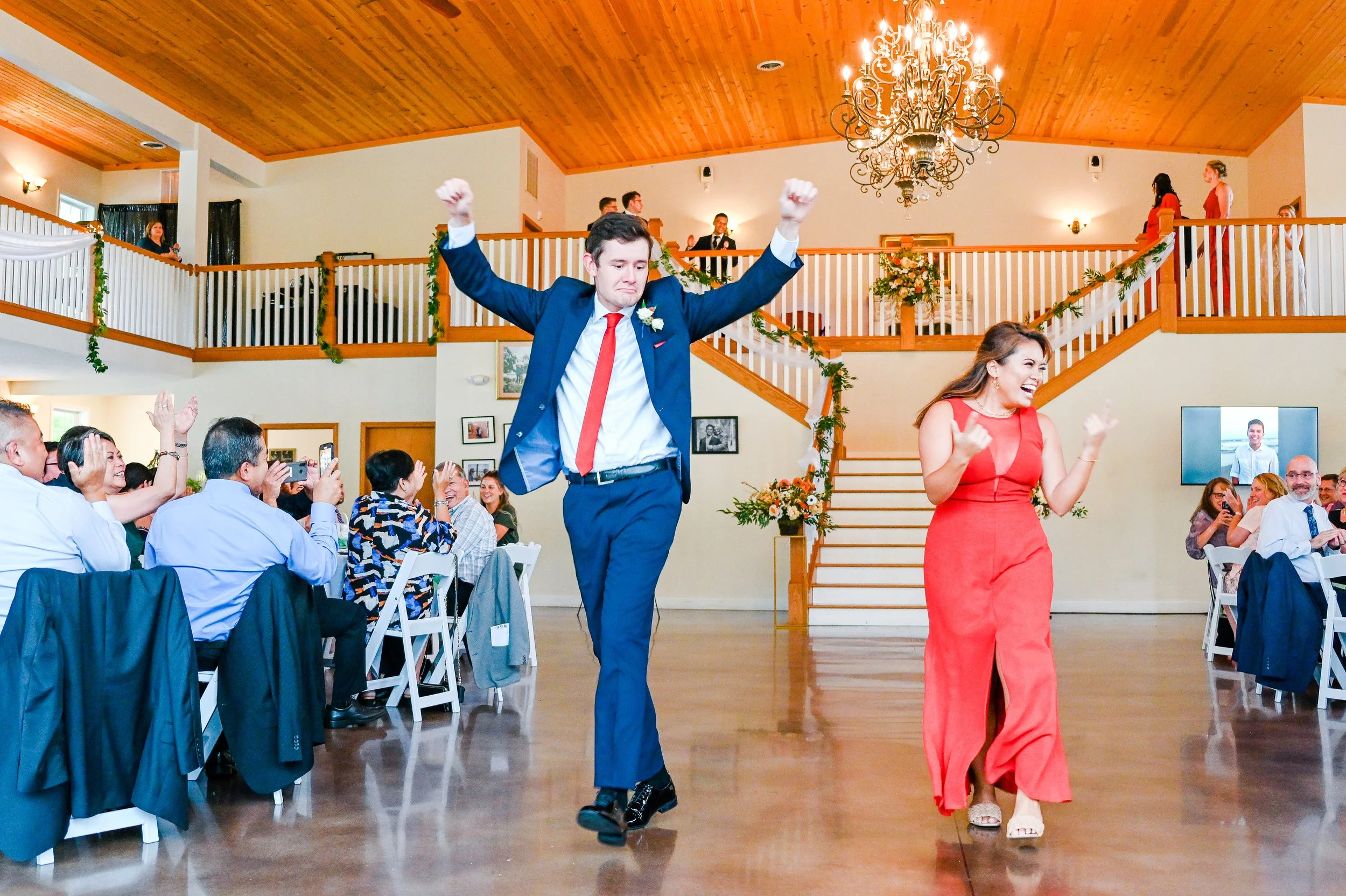 This is a scenic boho elegant rustic view of the inside of the award-winning reception hall outdoor mansion wedding venue Rosewood Manor in Miamisburg at Magnolia Estate. Surrounded by the Greater Dayton, Columbus, and Cincinnati areas. 