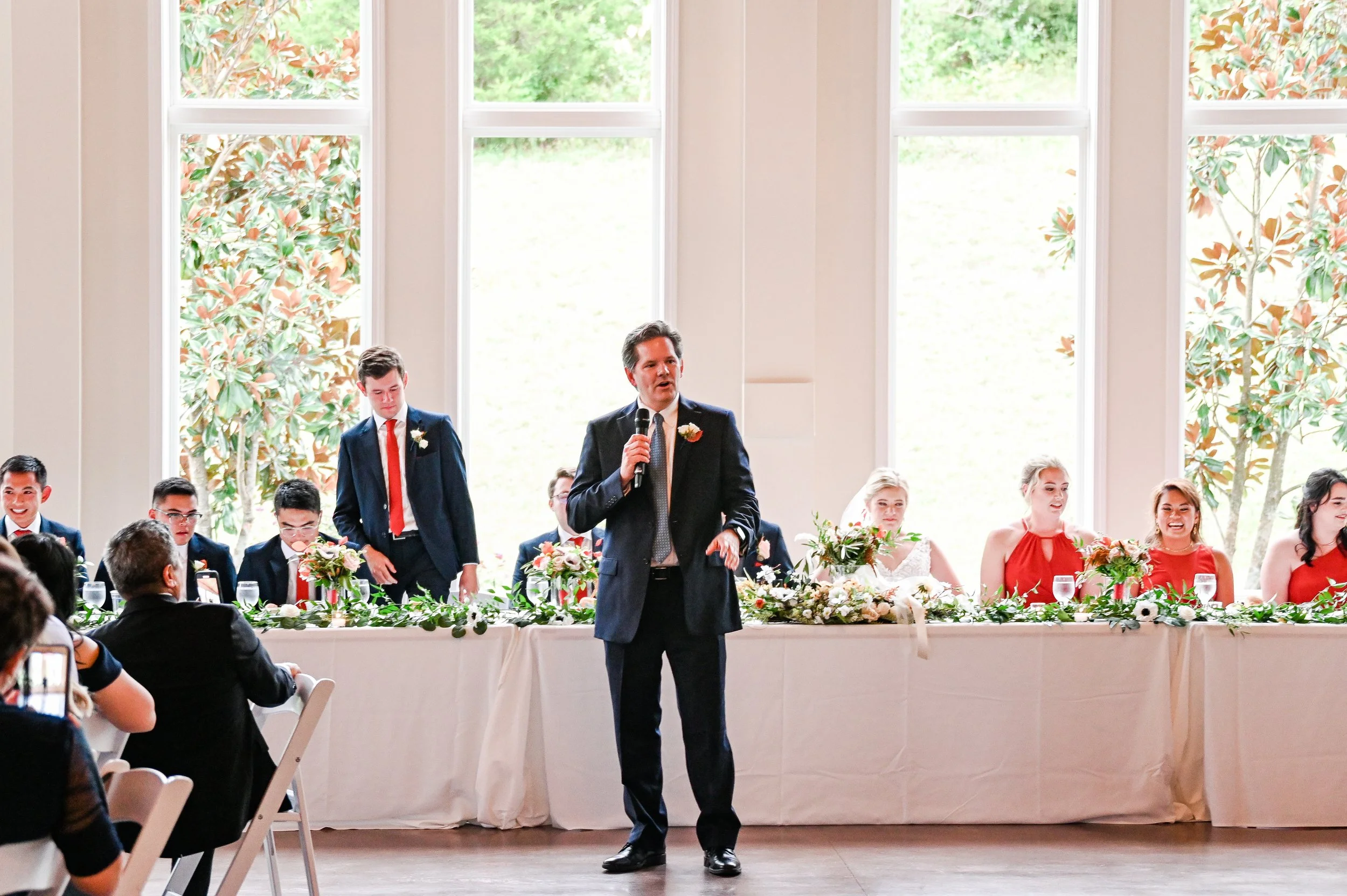 This is a scenic boho elegant rustic view of the inside of the award-winning reception hall outdoor mansion wedding venue Rosewood Manor in Miamisburg at Magnolia Estate. Surrounded by the Greater Dayton, Columbus, and Cincinnati areas. 