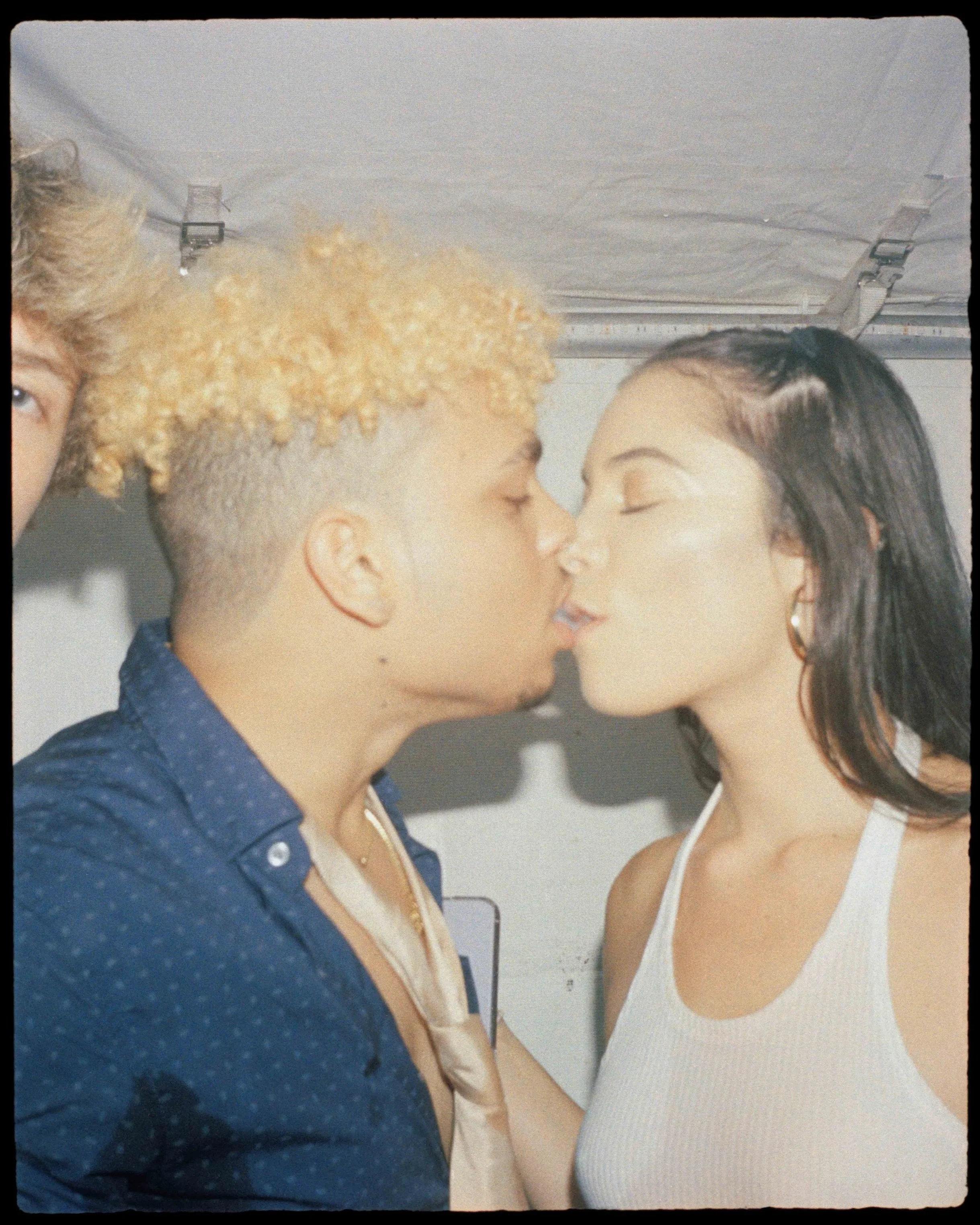Kiss , 2019