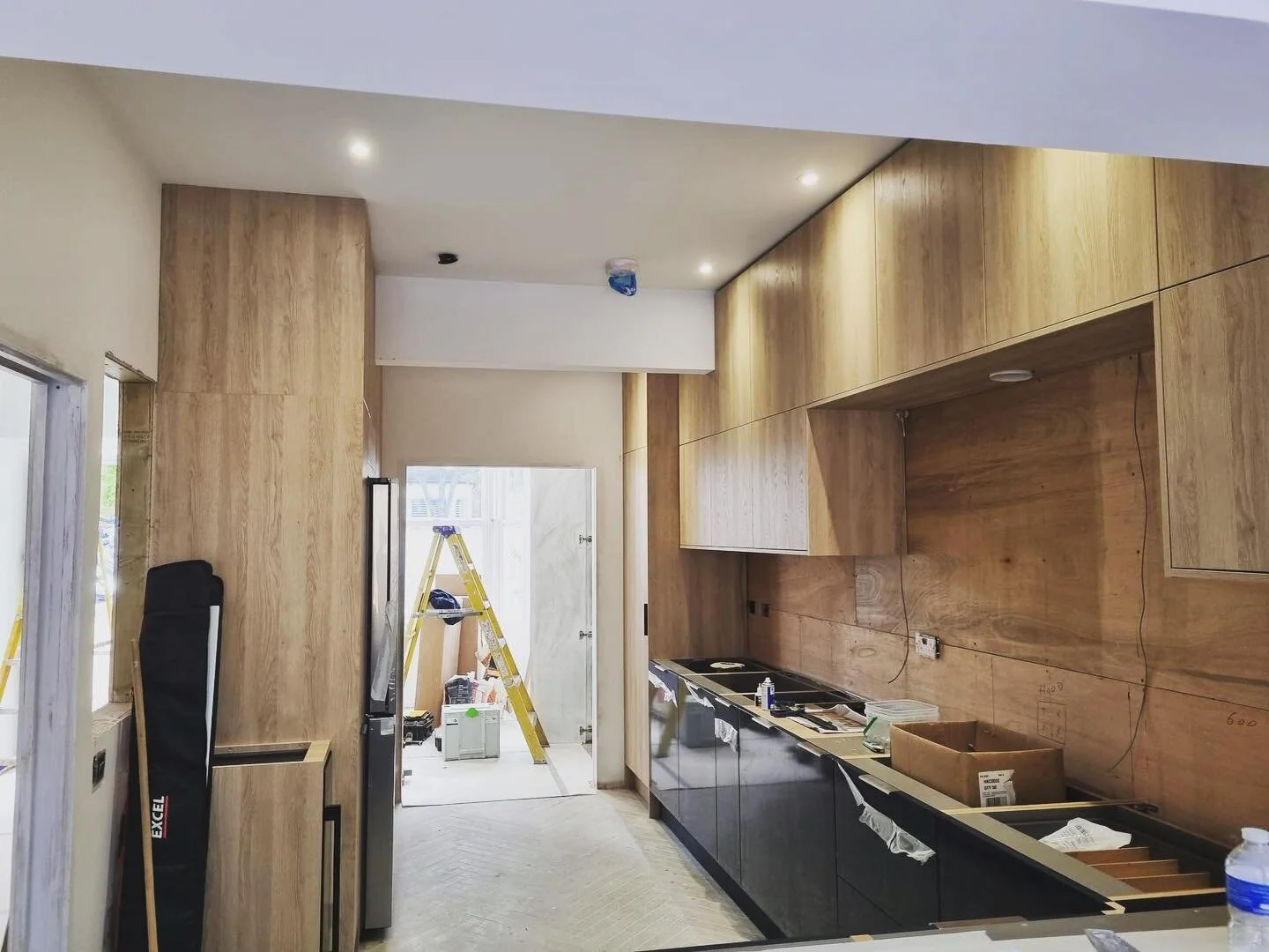 @howdensjoinery kitchen complete in Finsbury Park .