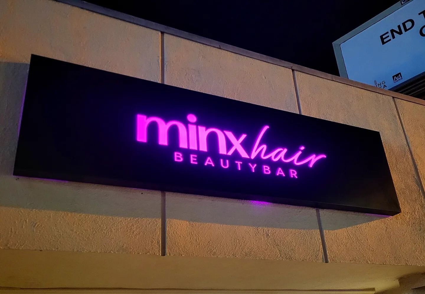 We Make Beautiful Signs!
Cut Through Aluminum  Lightbox Sign installed for @minxhaircollection 

#signs #signage #lightboxsign #cabinetsign #illuminatedsigns #signinstallation #storesign #businesssigns #pinklight #pinkled #spa #beauty #beautyspa #bea