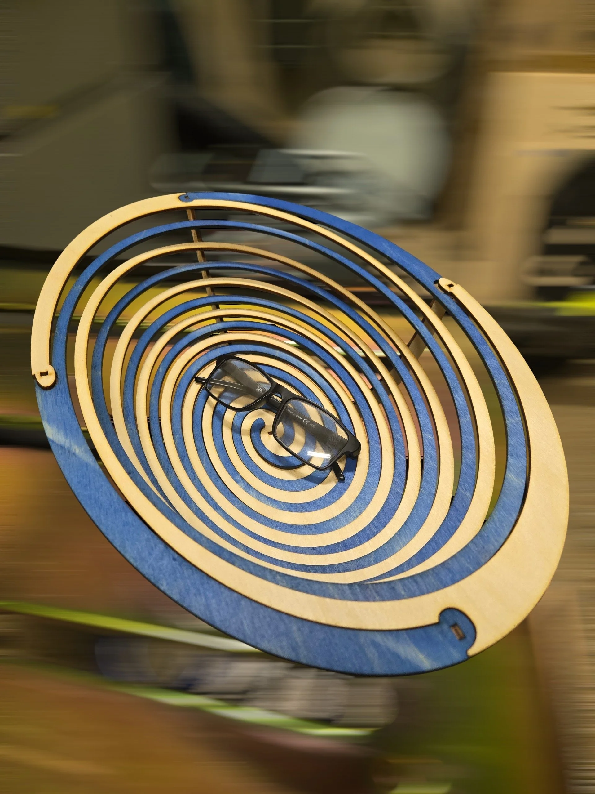 2-tone Oval  Vortex Basket