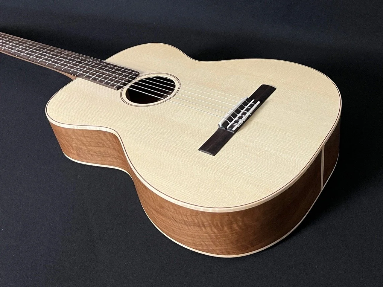 Julien Regnard Luthier Charvin 020 Noyer - 11 - Grande.jpeg